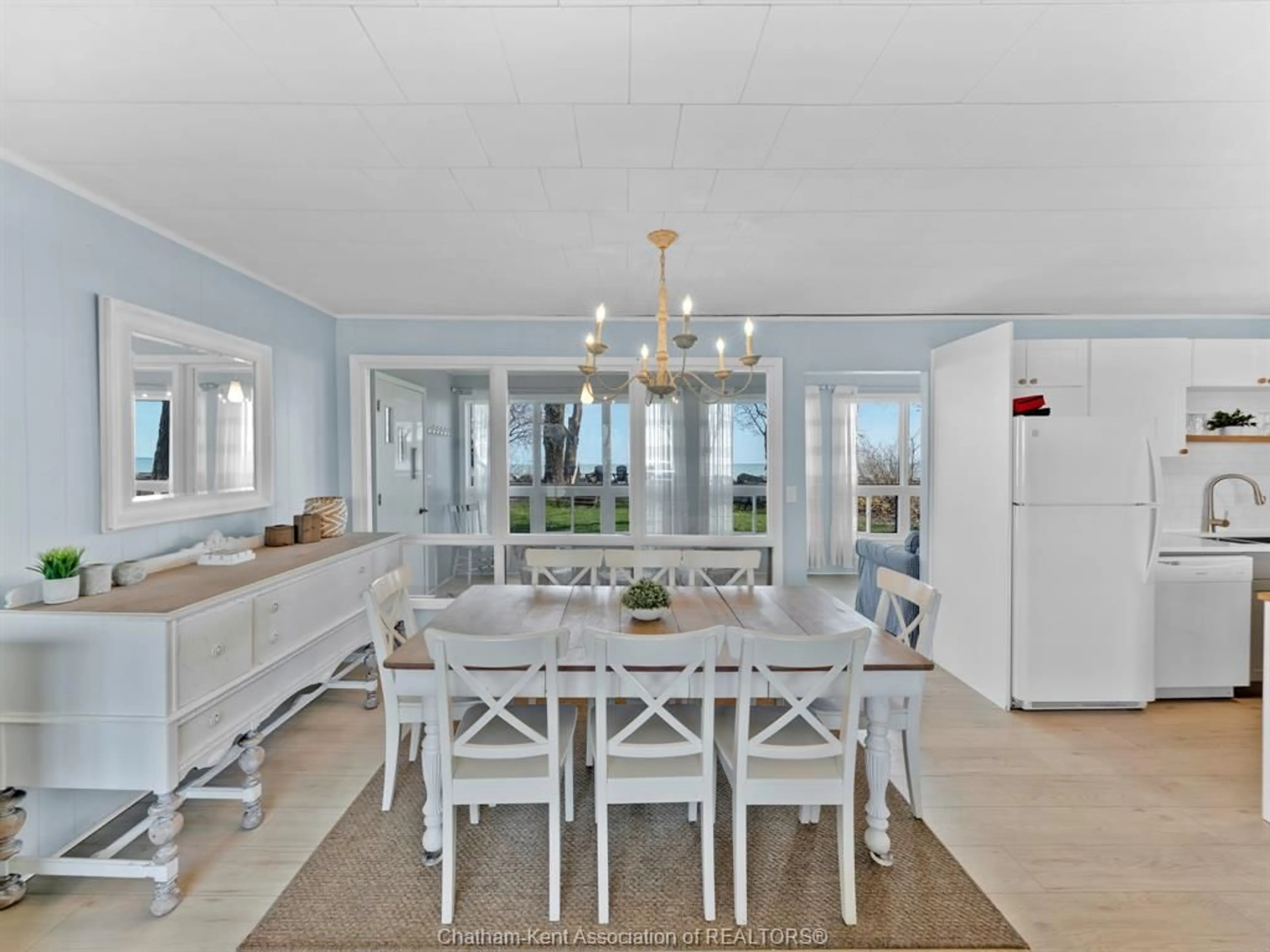Open concept kitchen, ceramic/tile floor for 83 Marentette Beach Dr, Leamington Ontario N8H 3V7