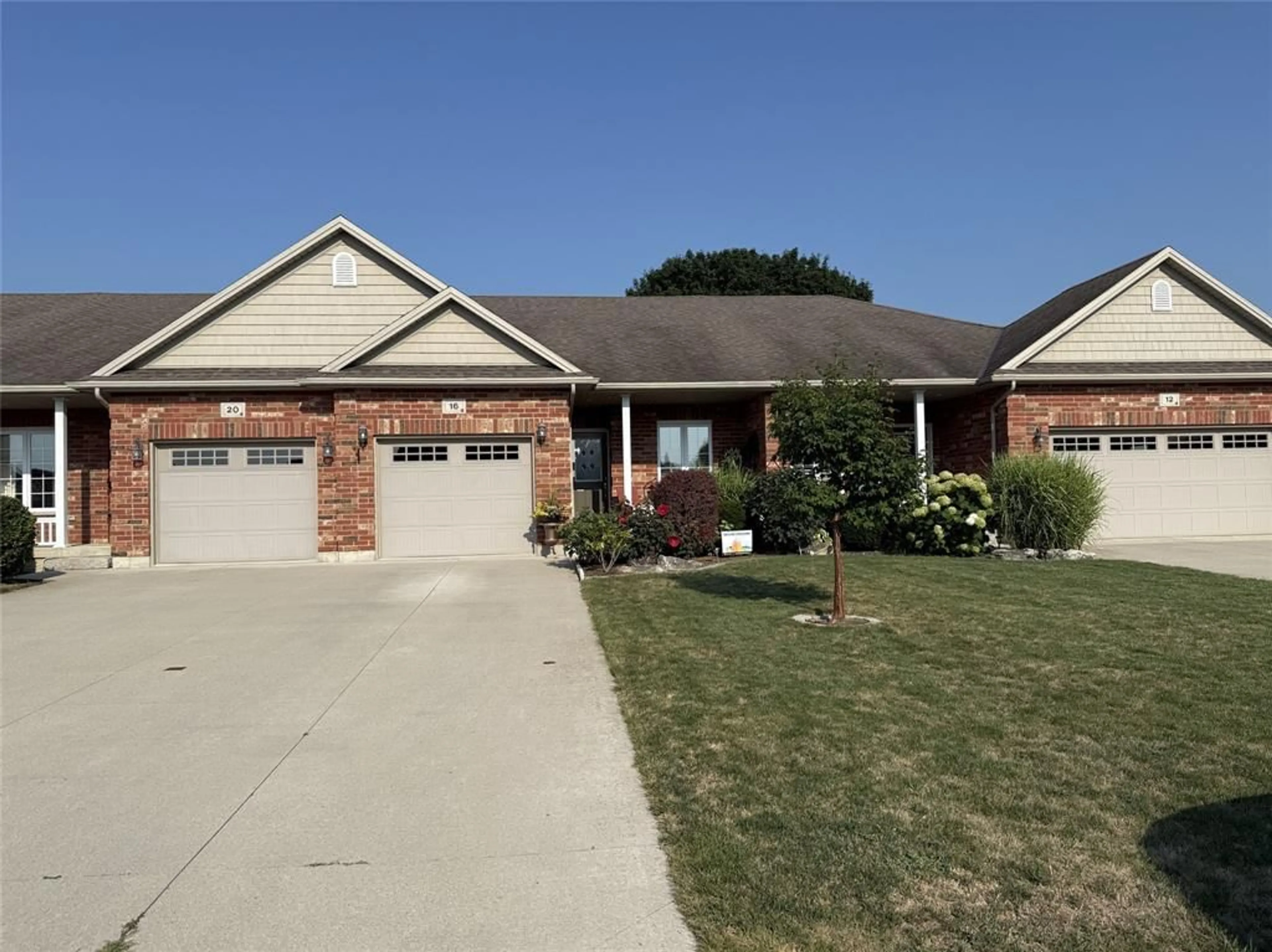 Home with brick exterior material, street for 16 LEISURE Lane, Dresden Ontario N0P 1M0