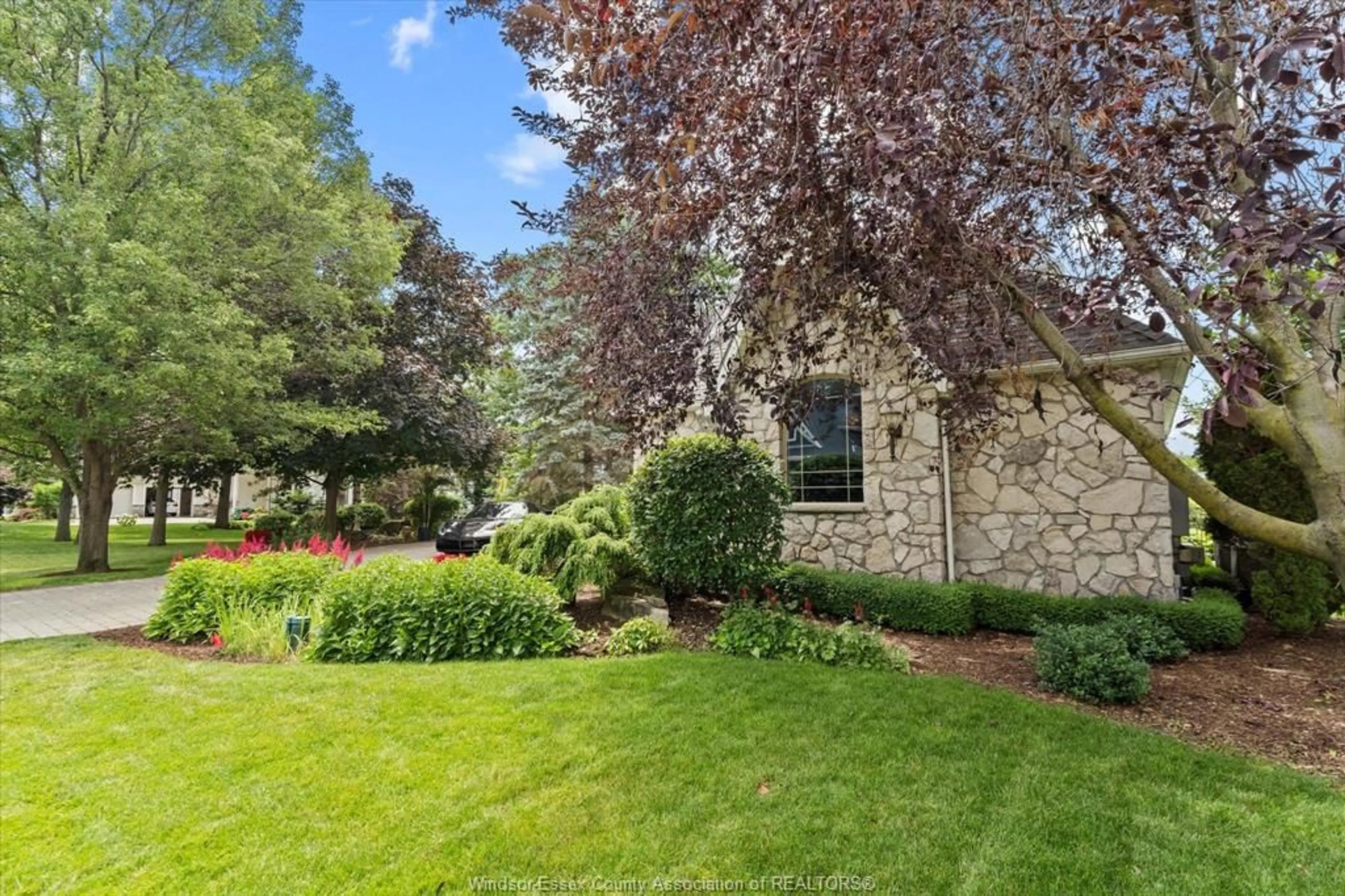 Unknown for 318 CRYSTAL BAY Dr, Amherstburg Ontario N9V 4A6
