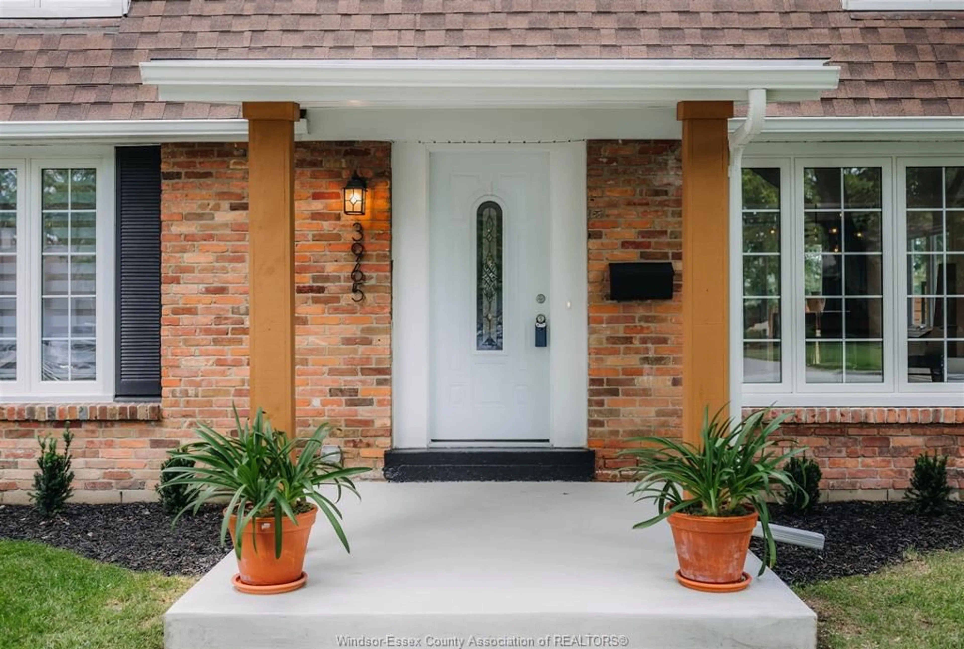 Unknown for 3965 Kennedy Dr, Windsor Ontario N9G 1X6