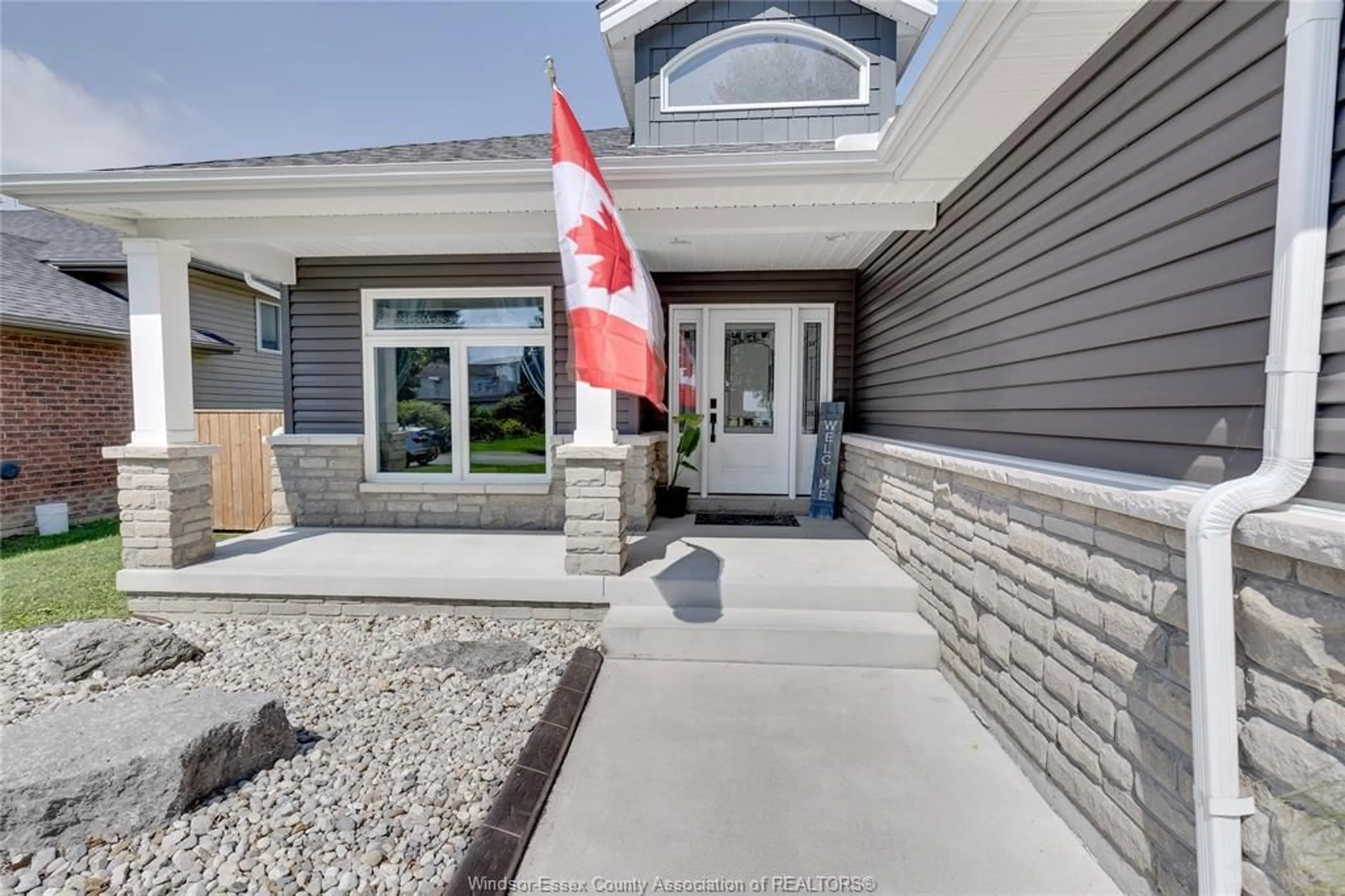 Unknown for 130 LAKEWOOD Dr, Amherstburg Ontario N9V 2Y8