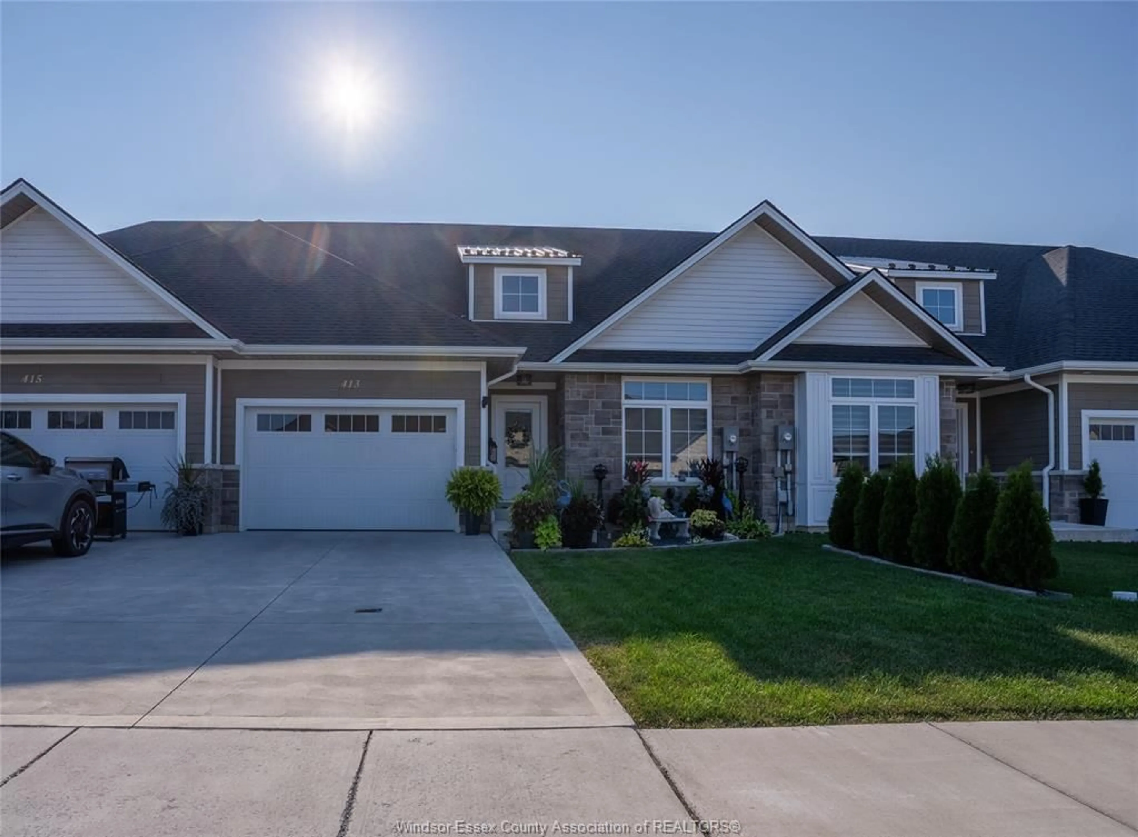 Home with vinyl exterior material, street for 413 WESTCOTT Rd, Amherstburg Ontario N9V 0H1
