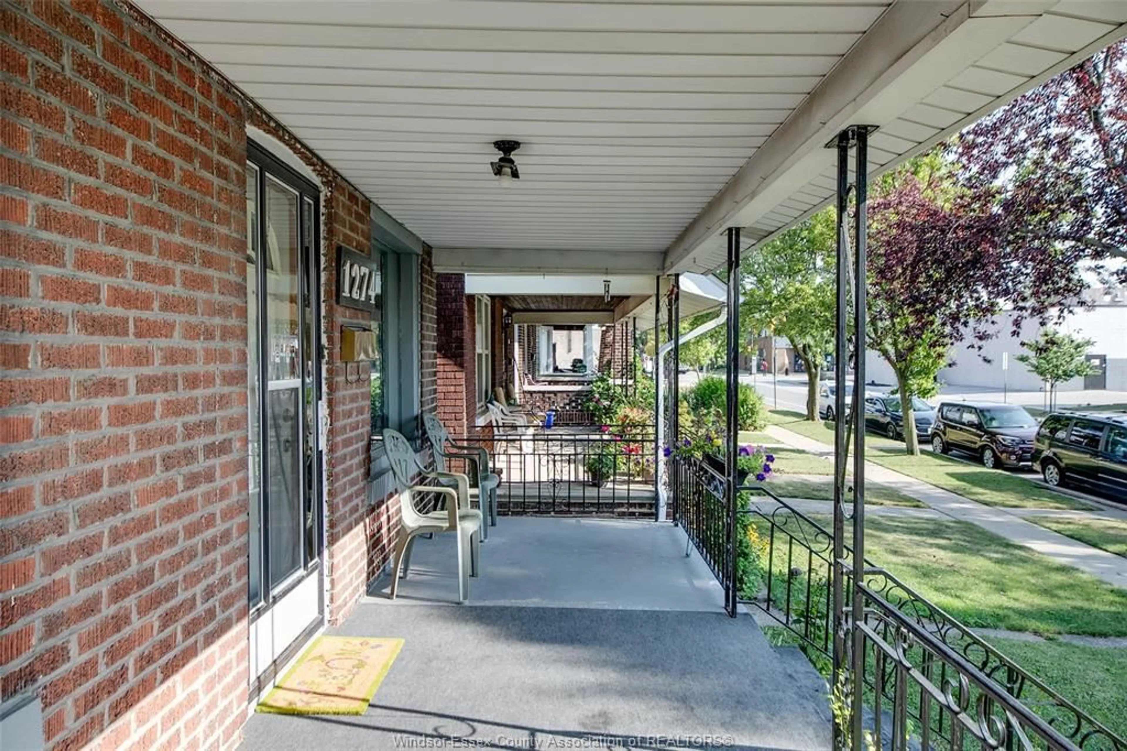 Patio, street for 1274 LINCOLN, Windsor Ontario N8Y 2H8