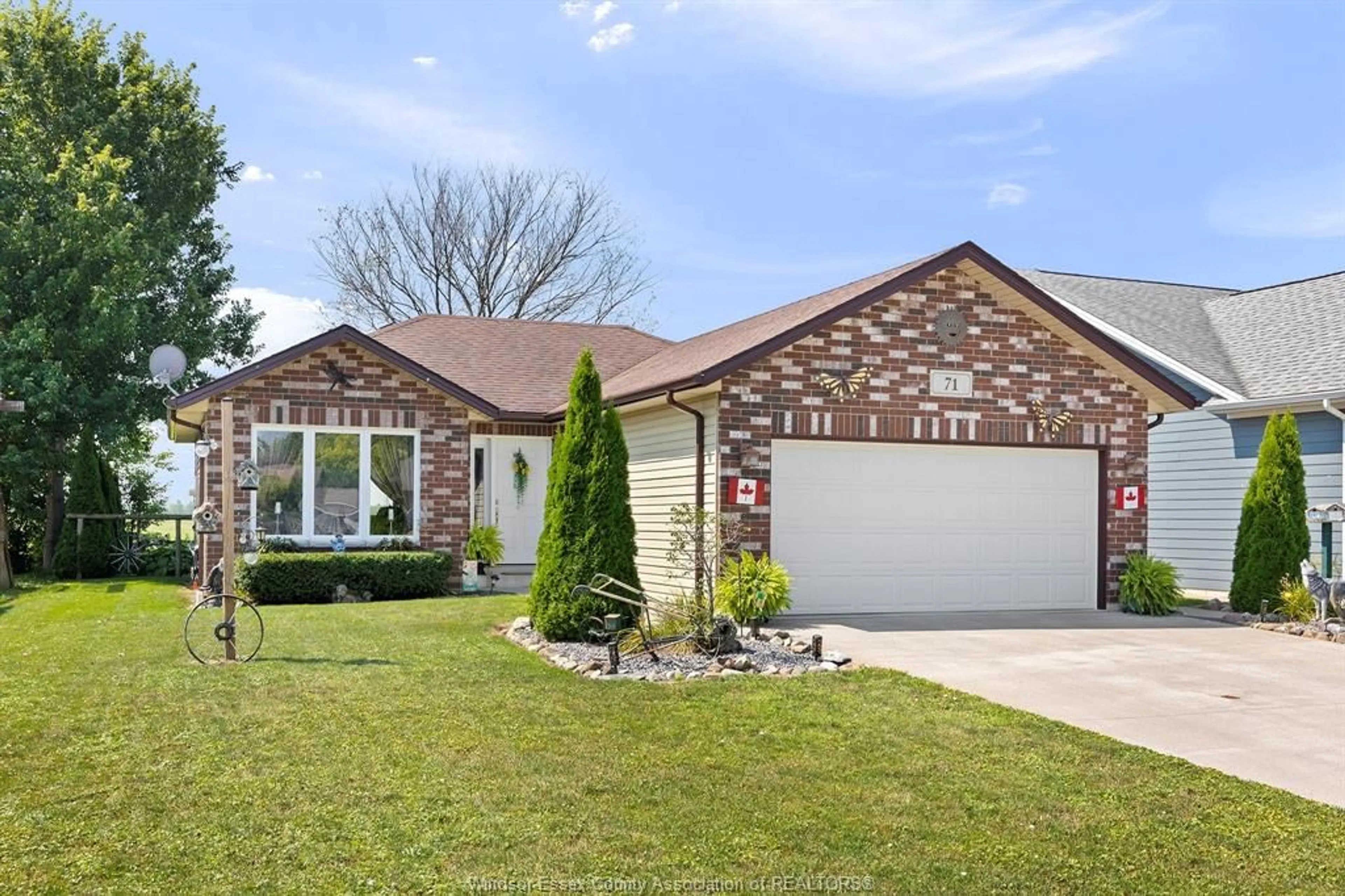 Home with brick exterior material, street for 71 SHEPLEY, Harrow Ontario N0R 1G0