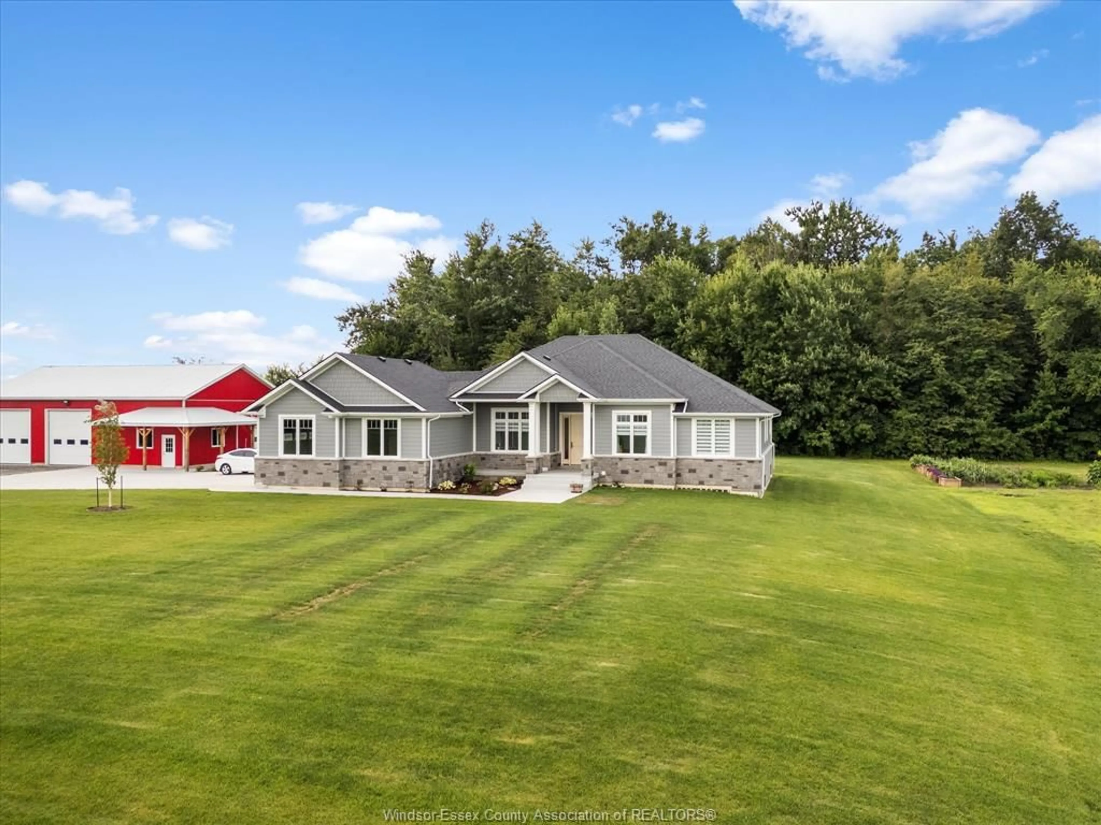 A pic from outside/outdoor area/front of a property/back of a property/a pic from drone, unknown for 1808 MERSEA RD 10, Leamington Ontario N0P 2J0