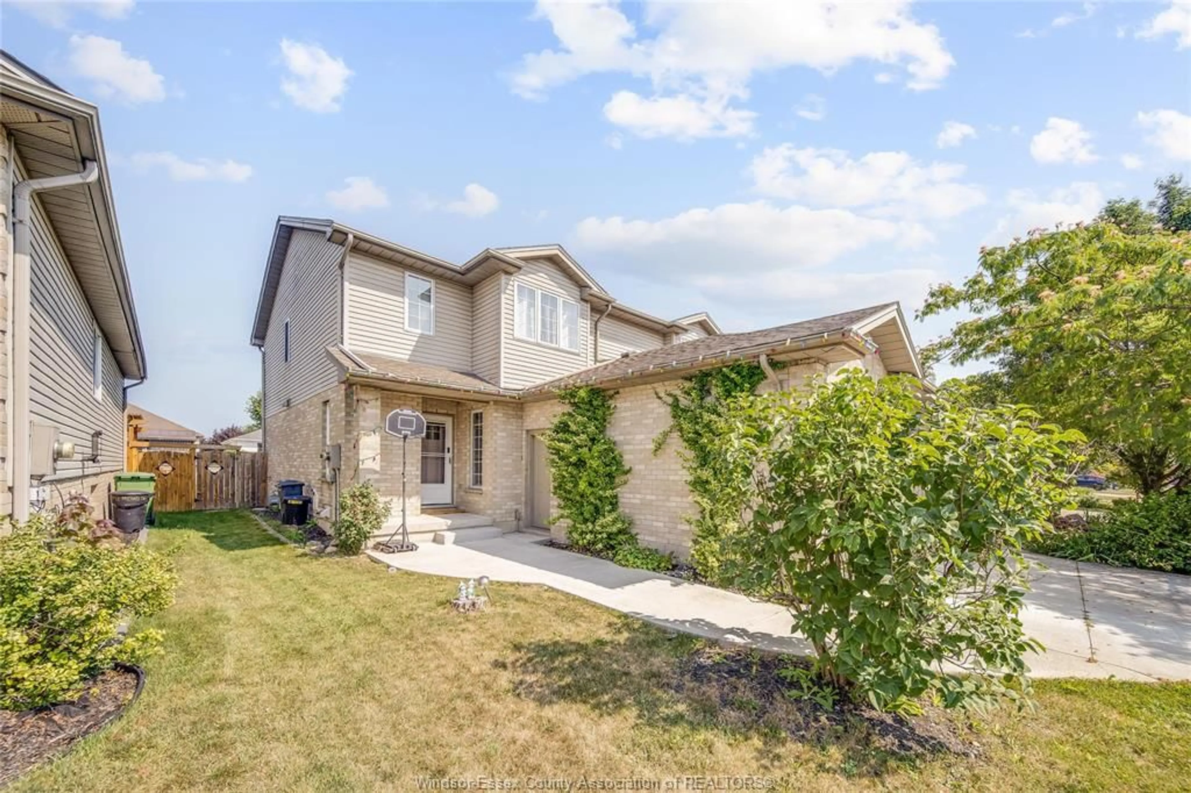 Home with brick exterior material, street for 746 MICHAEL Dr, Tecumseh Ontario N8N 5A3