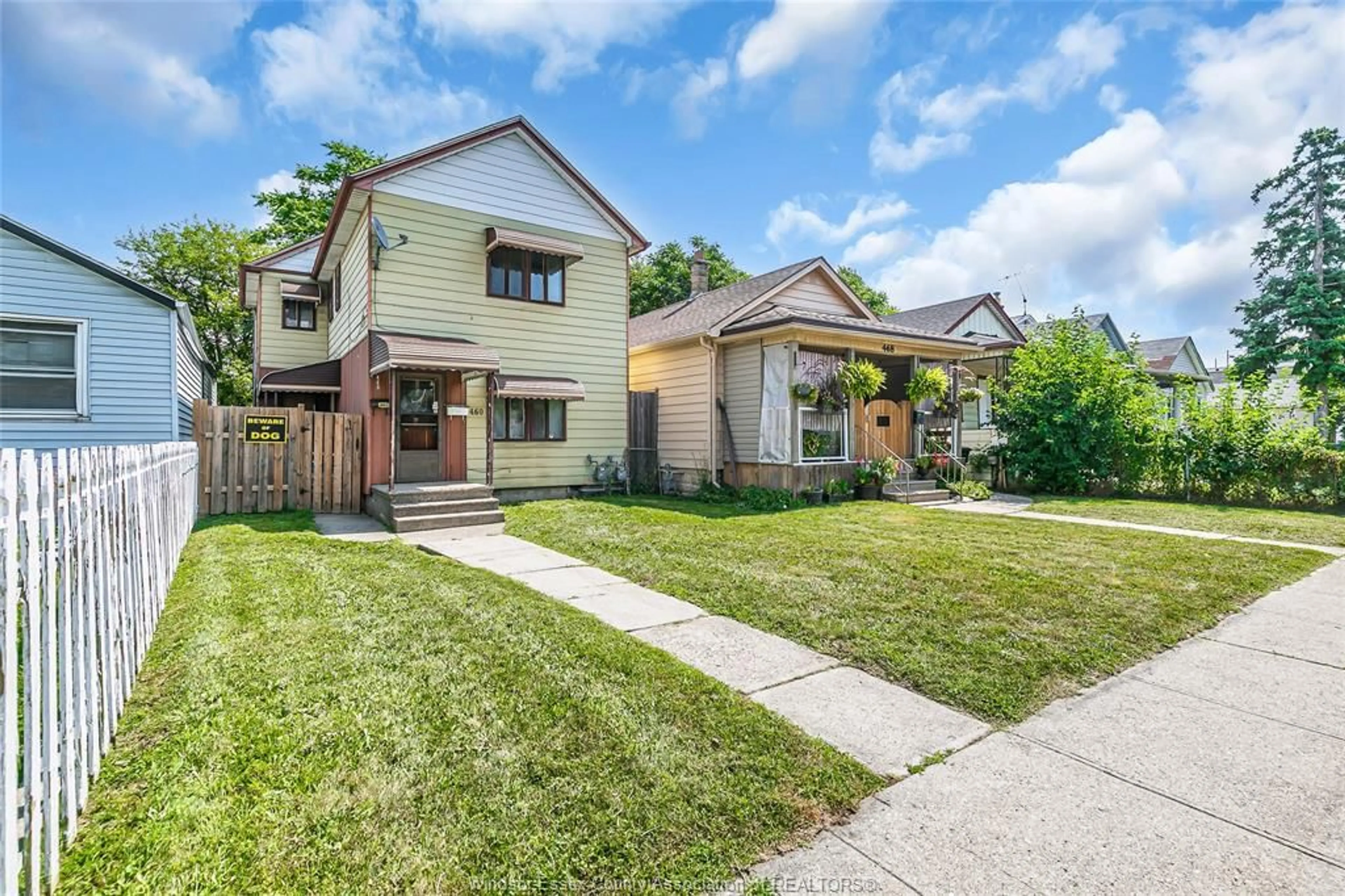 Home with brick exterior material, street for 460 AYLMER, Windsor Ontario N9A 1T6