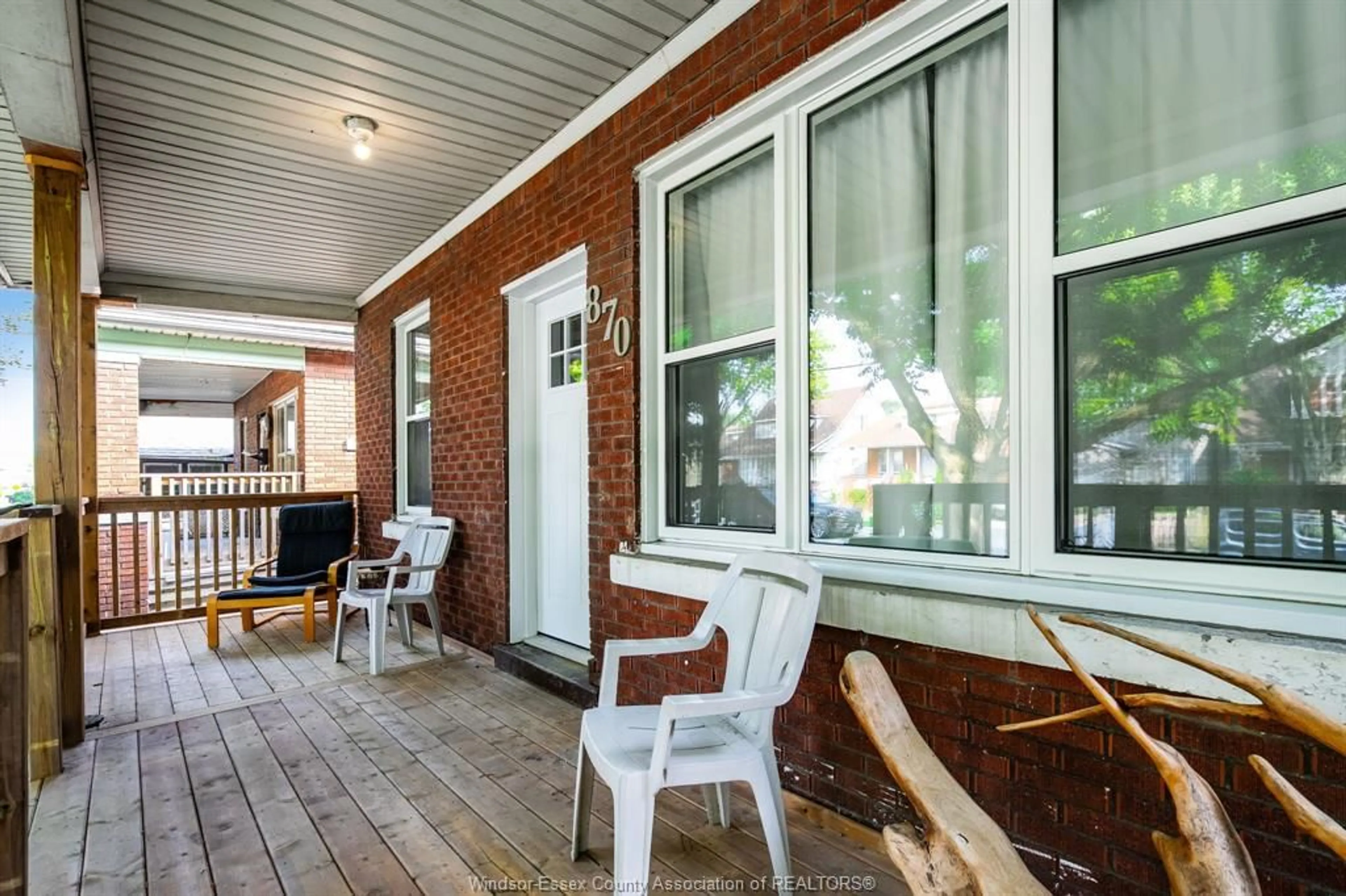 Patio, street for 870 Curry, Windsor Ontario N9B 2C2