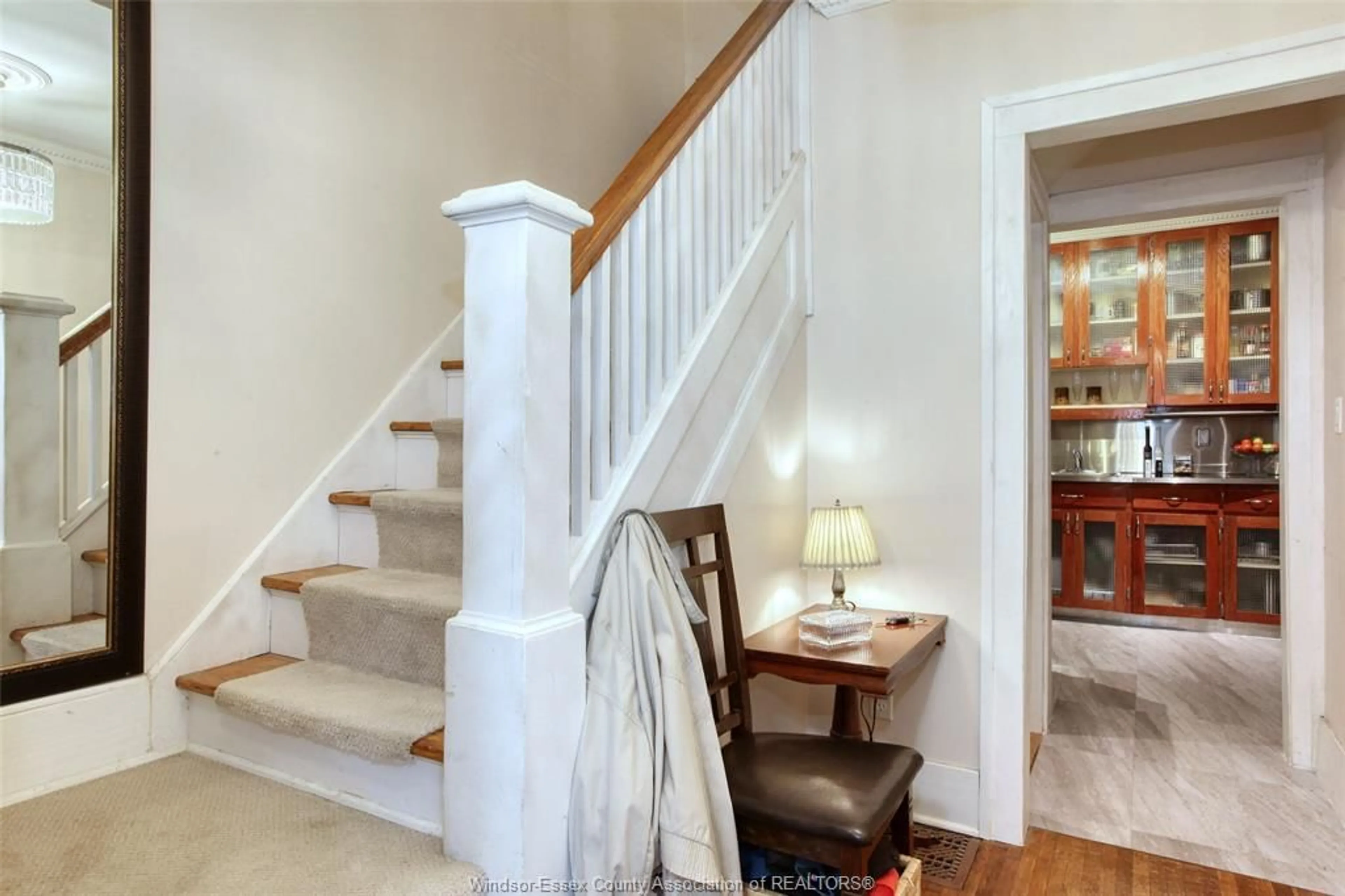 Stairs for 1664 DUFFERIN, Windsor Ontario N8X 3K7