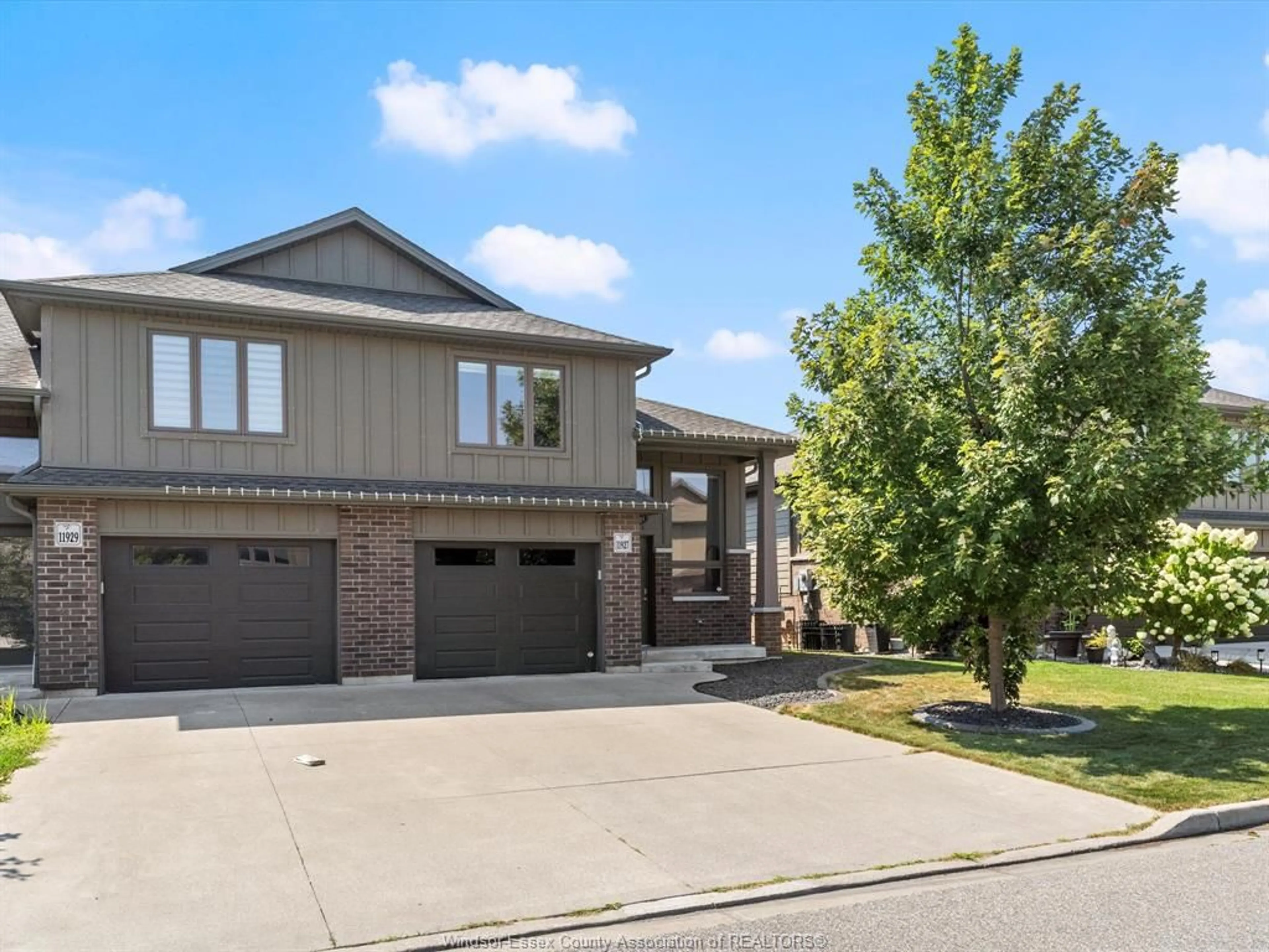 Home with brick exterior material, street for 11927 MAITLAND Ave, Windsor Ontario N8P 0A9