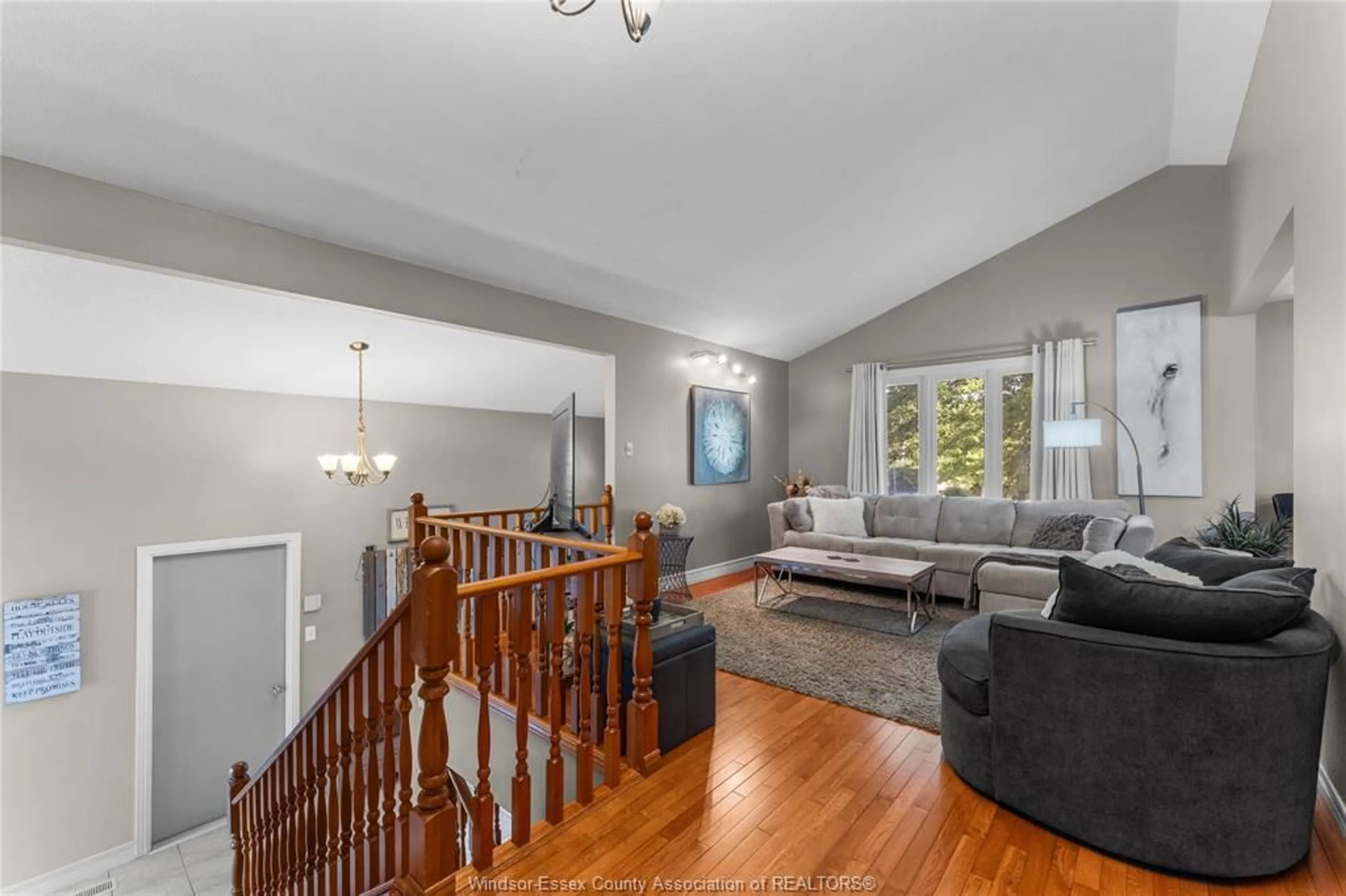 Living room with furniture, unknown for 1475 SUGARWOOD Cres, LaSalle Ontario N9H 2H3