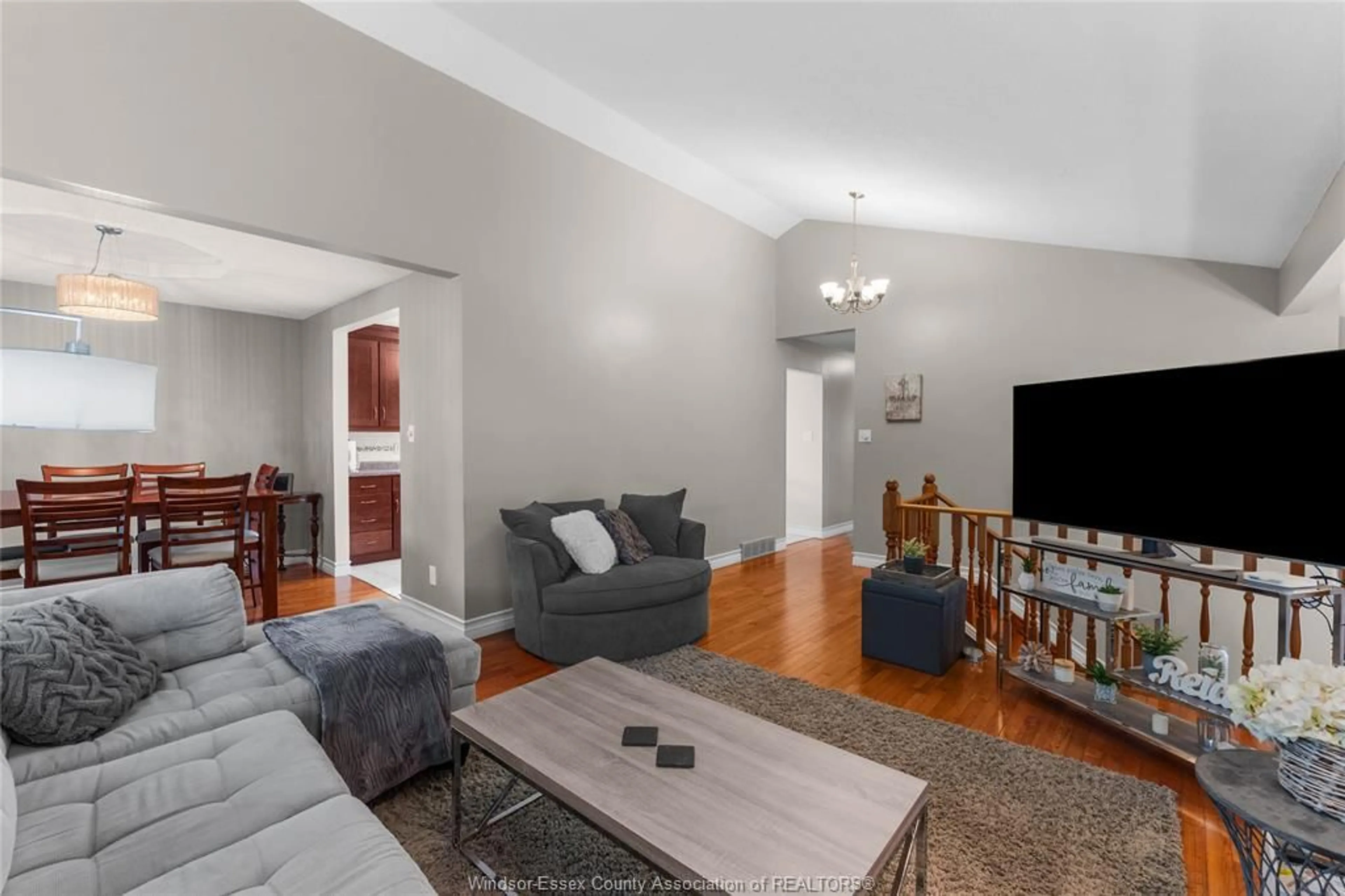 Living room with furniture, unknown for 1475 SUGARWOOD Cres, LaSalle Ontario N9H 2H3