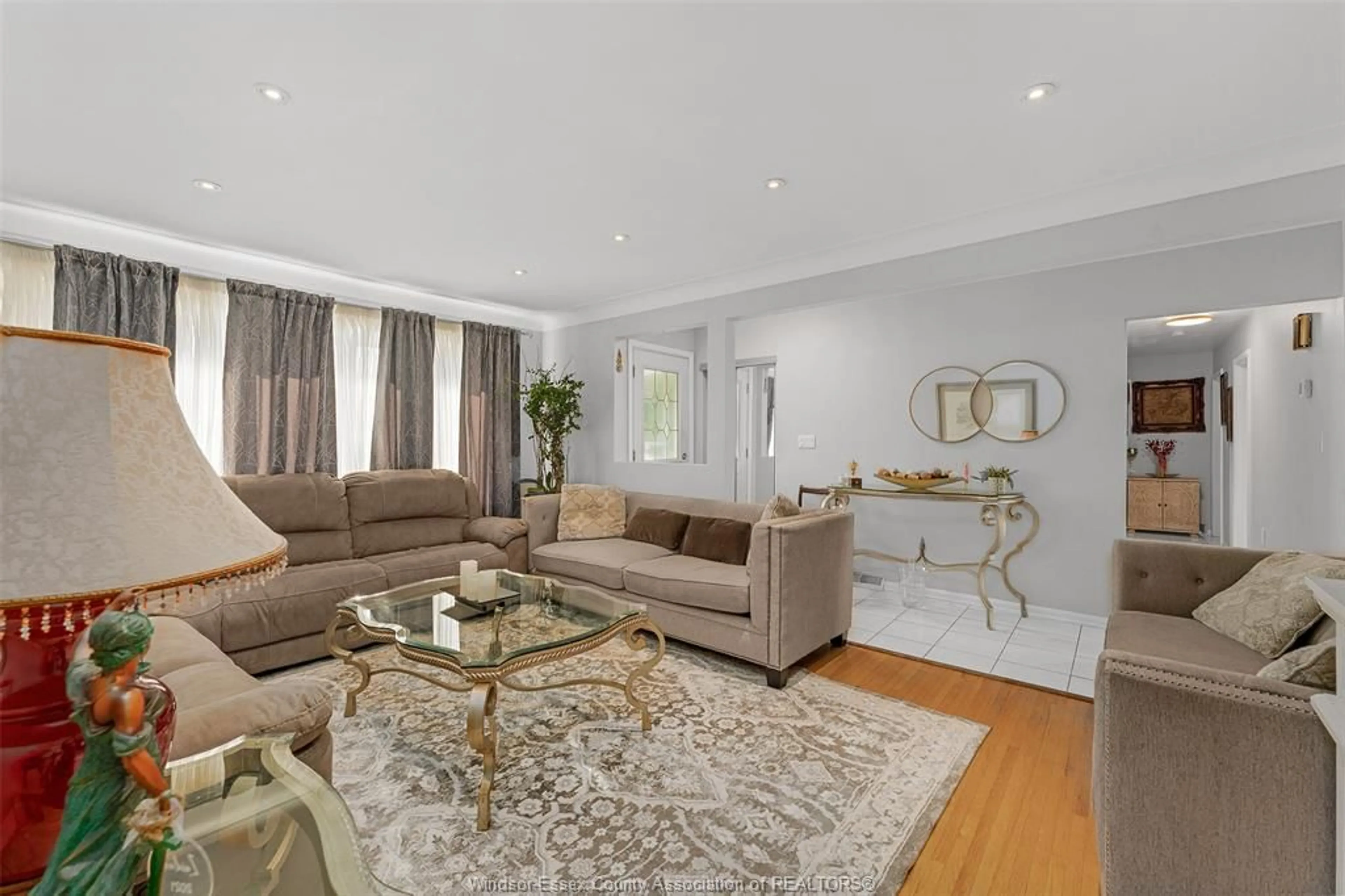 Living room with furniture, unknown for 2480 EVERTS, Windsor Ontario N9E 2T7