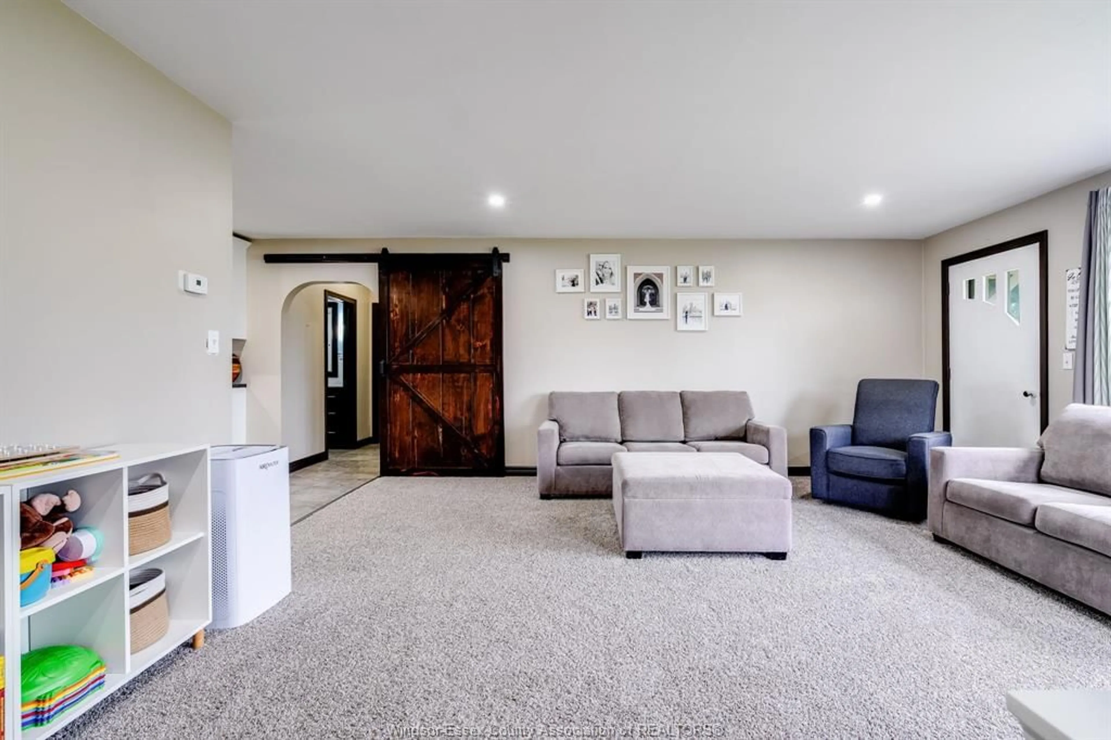 Living room with furniture, unknown for 2831 Graham Sideroad, Ruthven Ontario N0P 2G0
