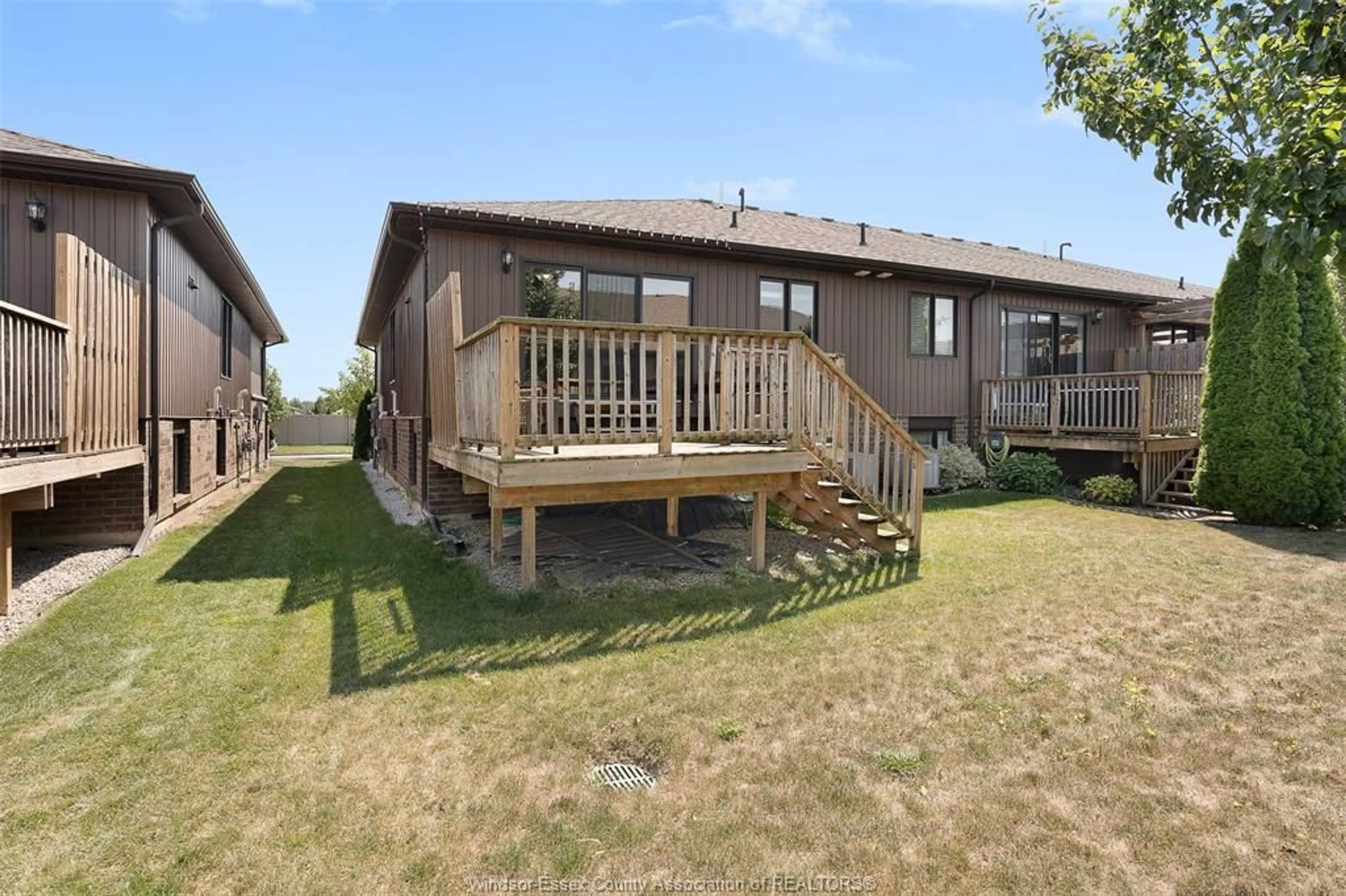 Patio, unknown for 11946 THISTLEDOWN, Windsor Ontario N8P 0B7