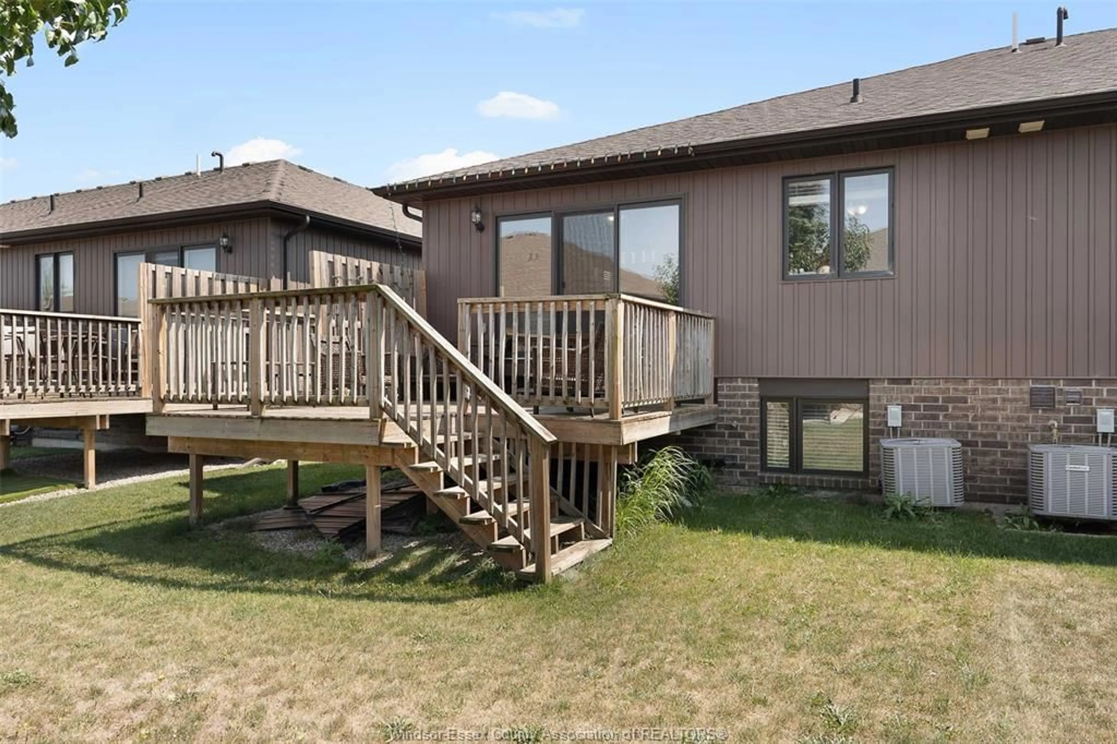 Patio, unknown for 11946 THISTLEDOWN, Windsor Ontario N8P 0B7