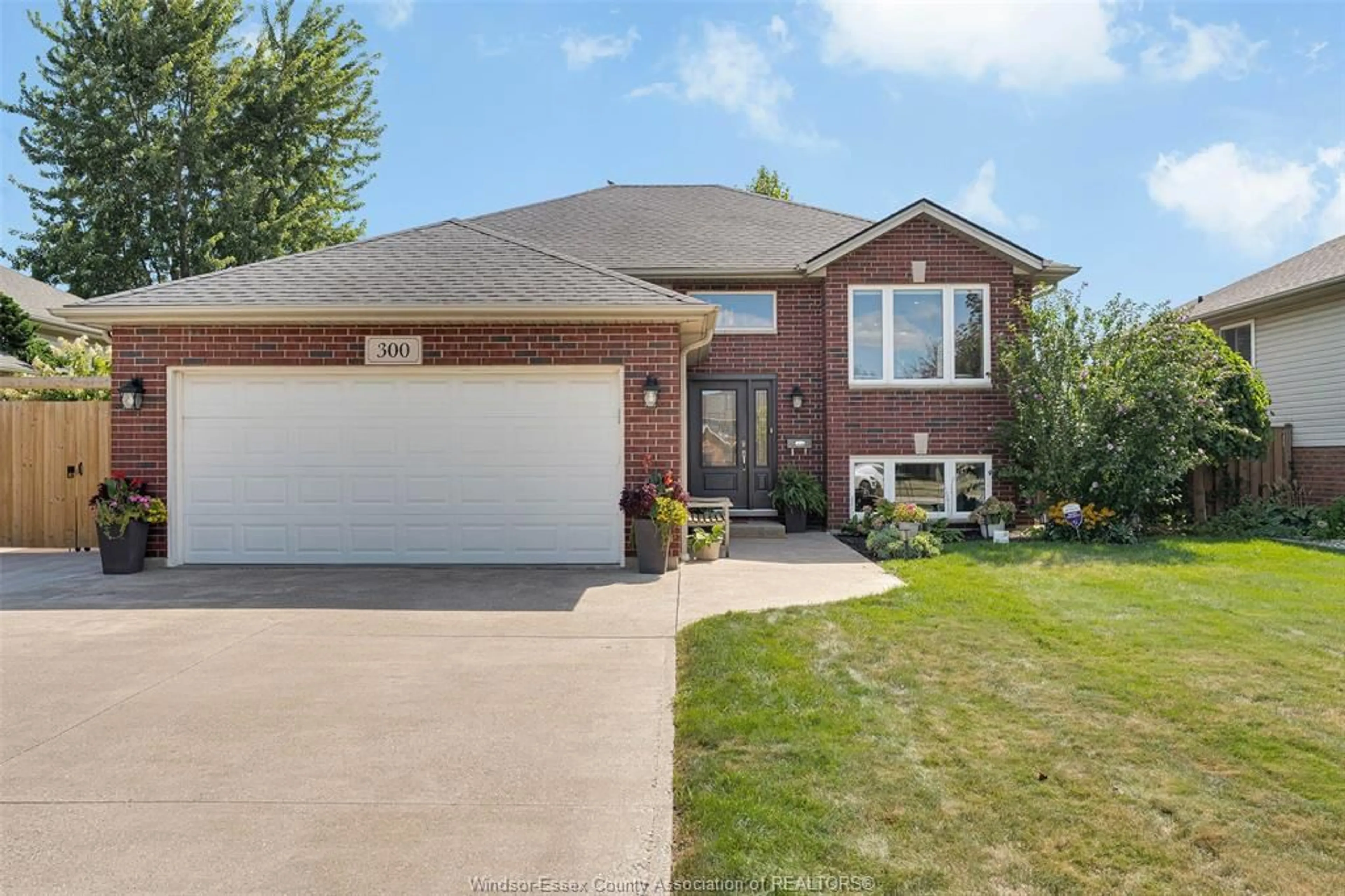 Home with brick exterior material, street for 300 JOLLY Ave, Sandwich West Ontario N9J 3T2