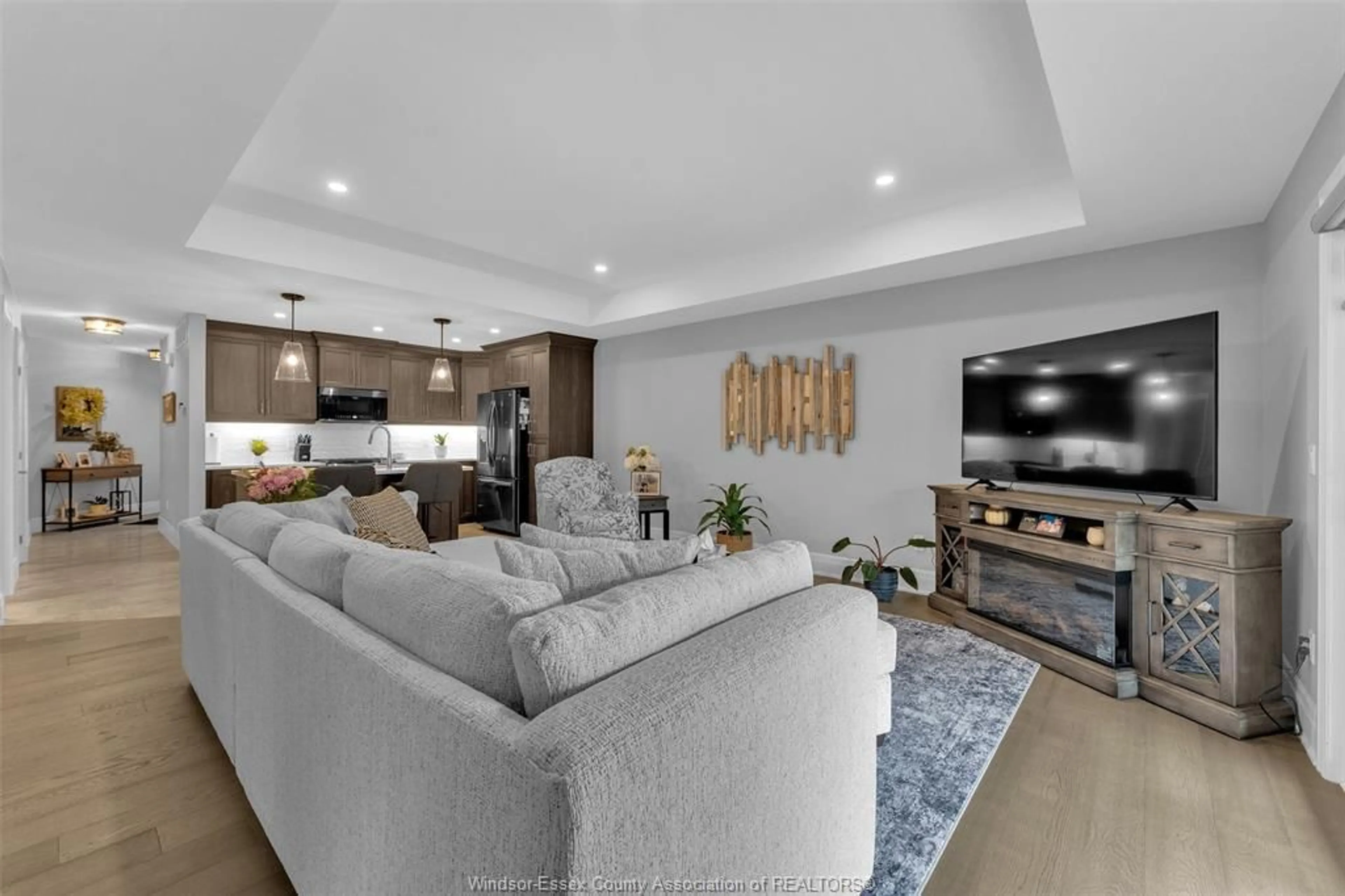 Living room with furniture, unknown for 118 JONES St, Essex Ontario N8M 0B2