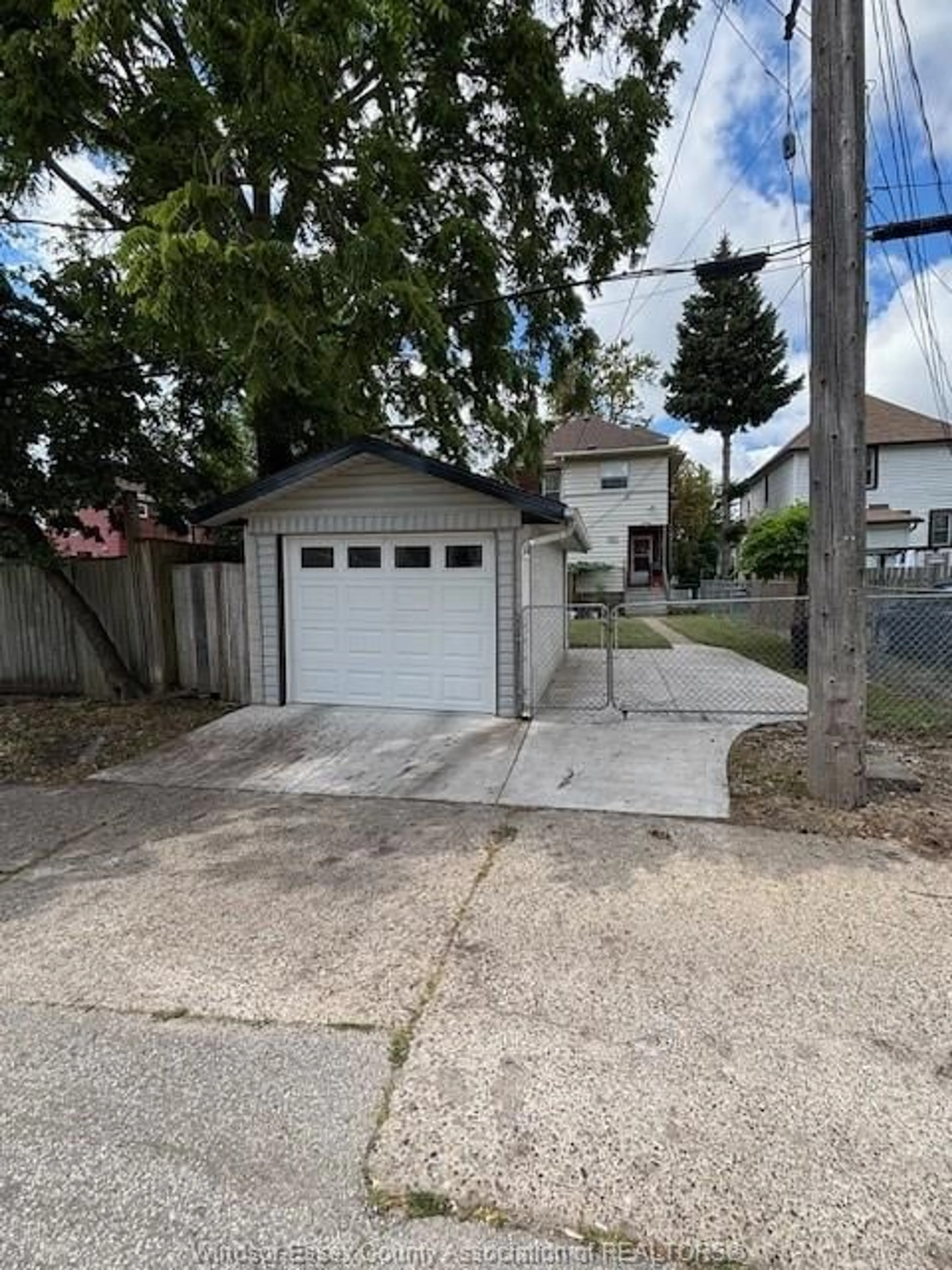 Shed for 622 JANETTE Ave, Windsor Ontario N9A 4Z7