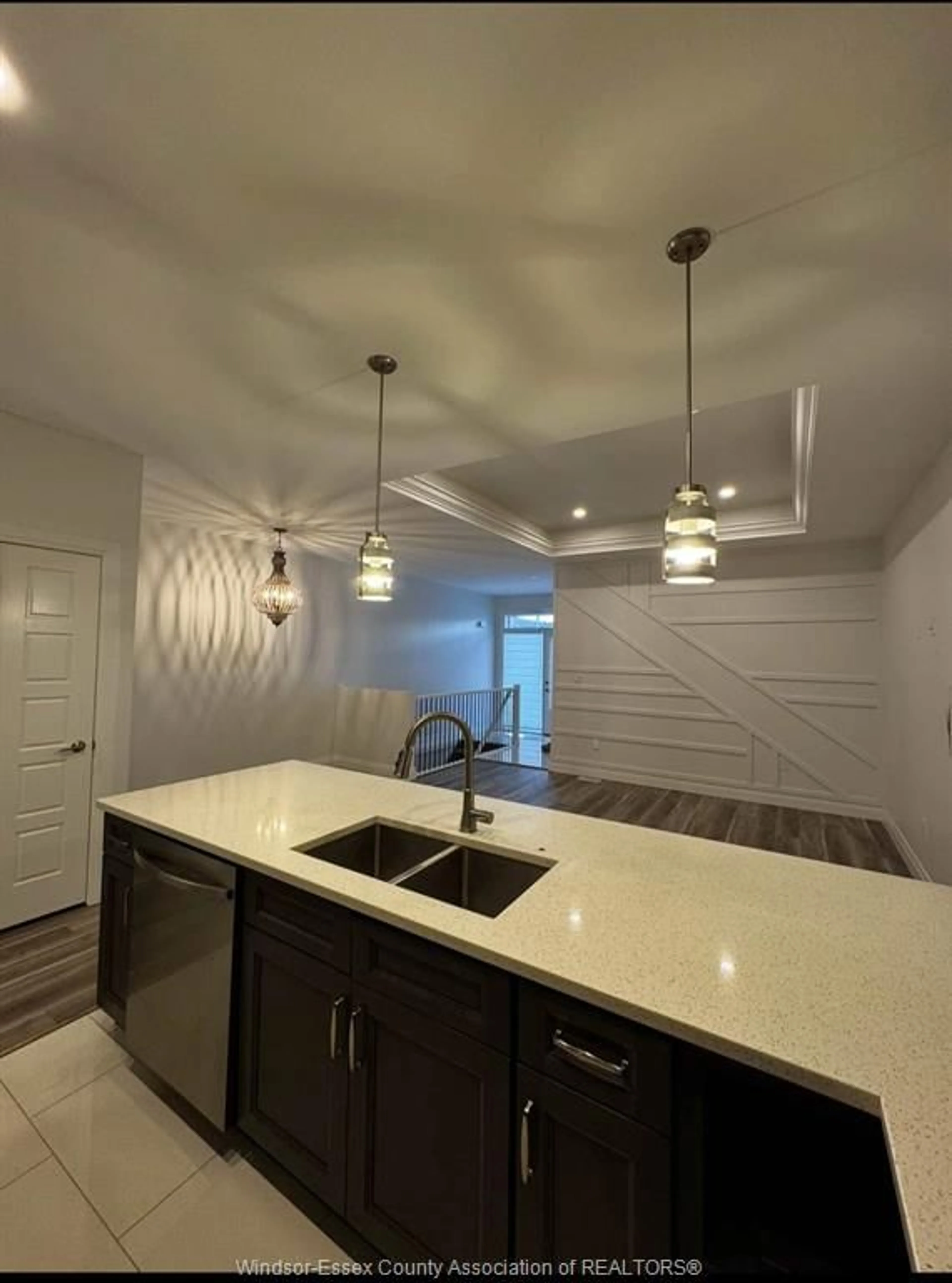 Open concept kitchen, ceramic/tile floor for 1954 ETHAN Crt, Windsor Ontario N8T 0B3