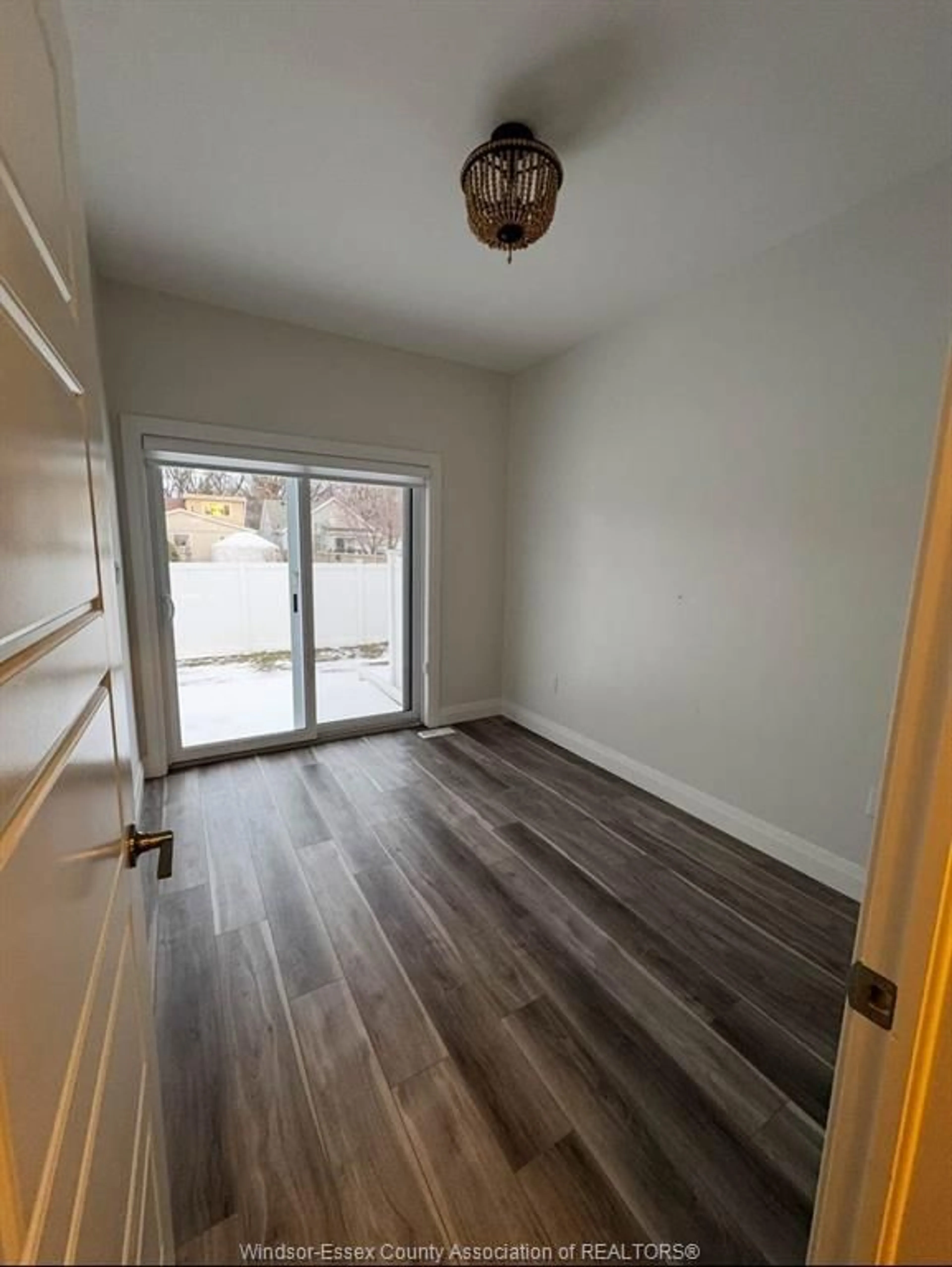 A pic of a room for 1954 ETHAN Crt, Windsor Ontario N8T 0B3