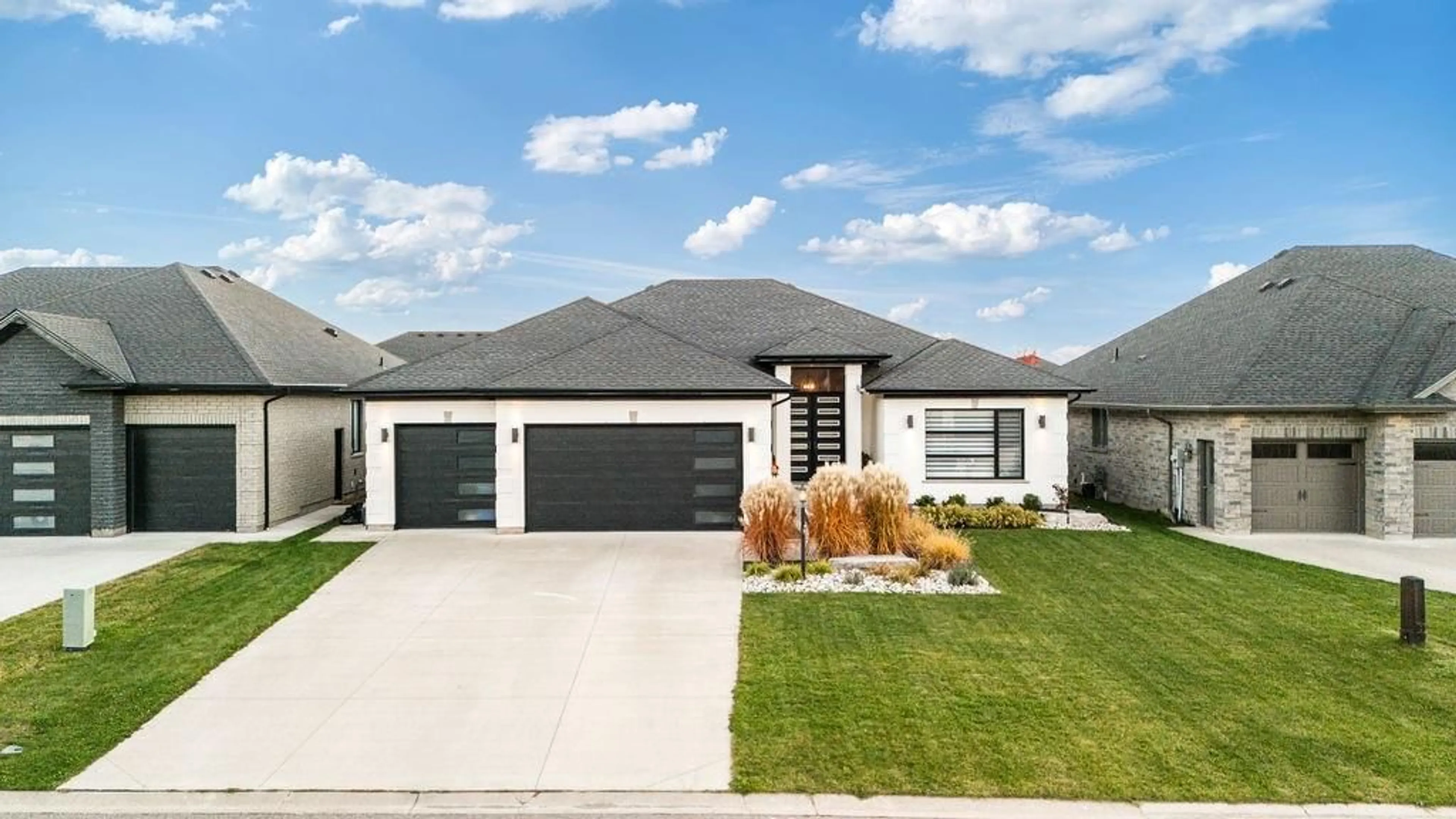 Home with brick exterior material, street for 3489 TIMBER Ridge, Plympton-Wyoming Ontario N0N 1E0
