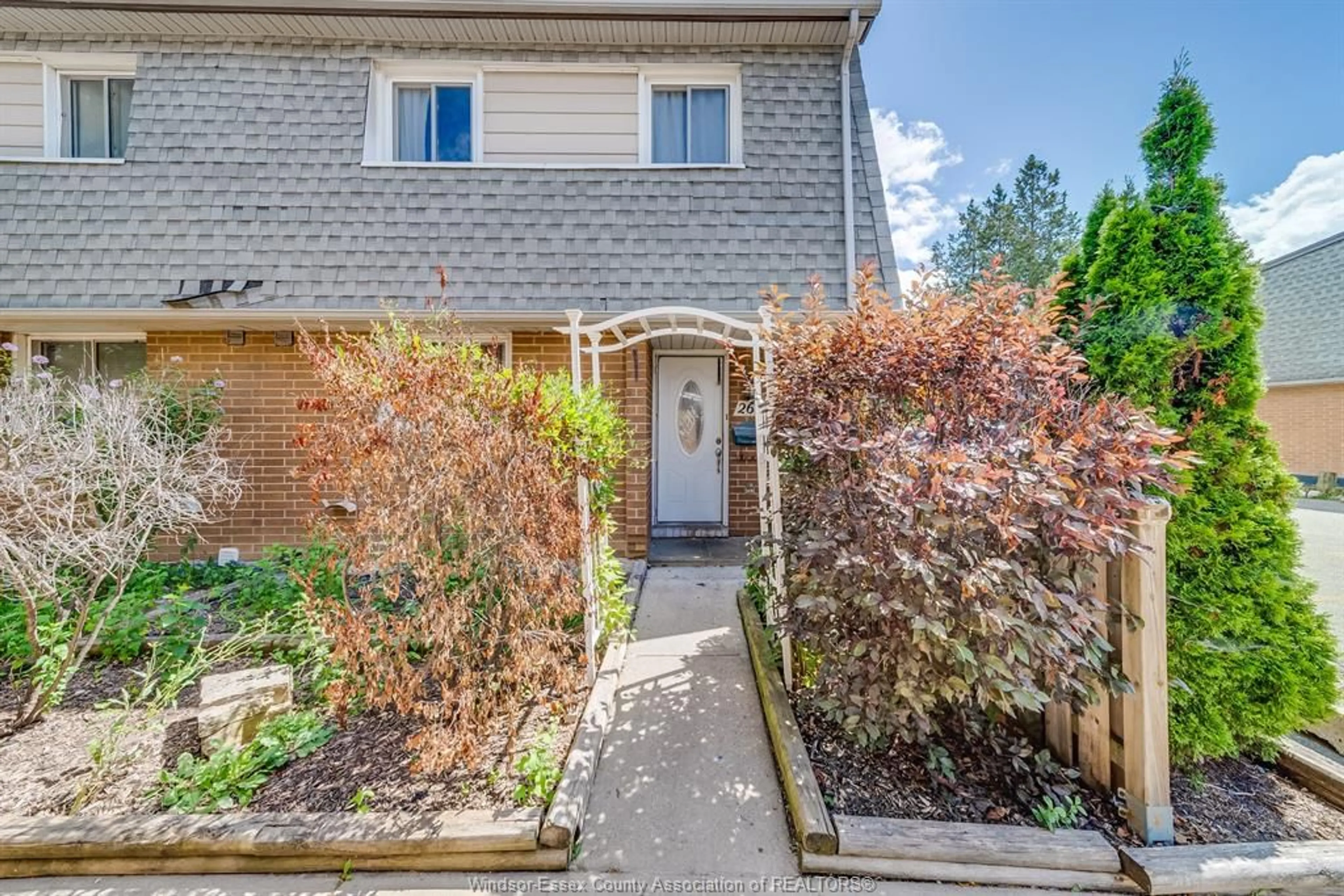 Unknown for 2652 VINE Crt, Windsor Ontario N8T 2X6