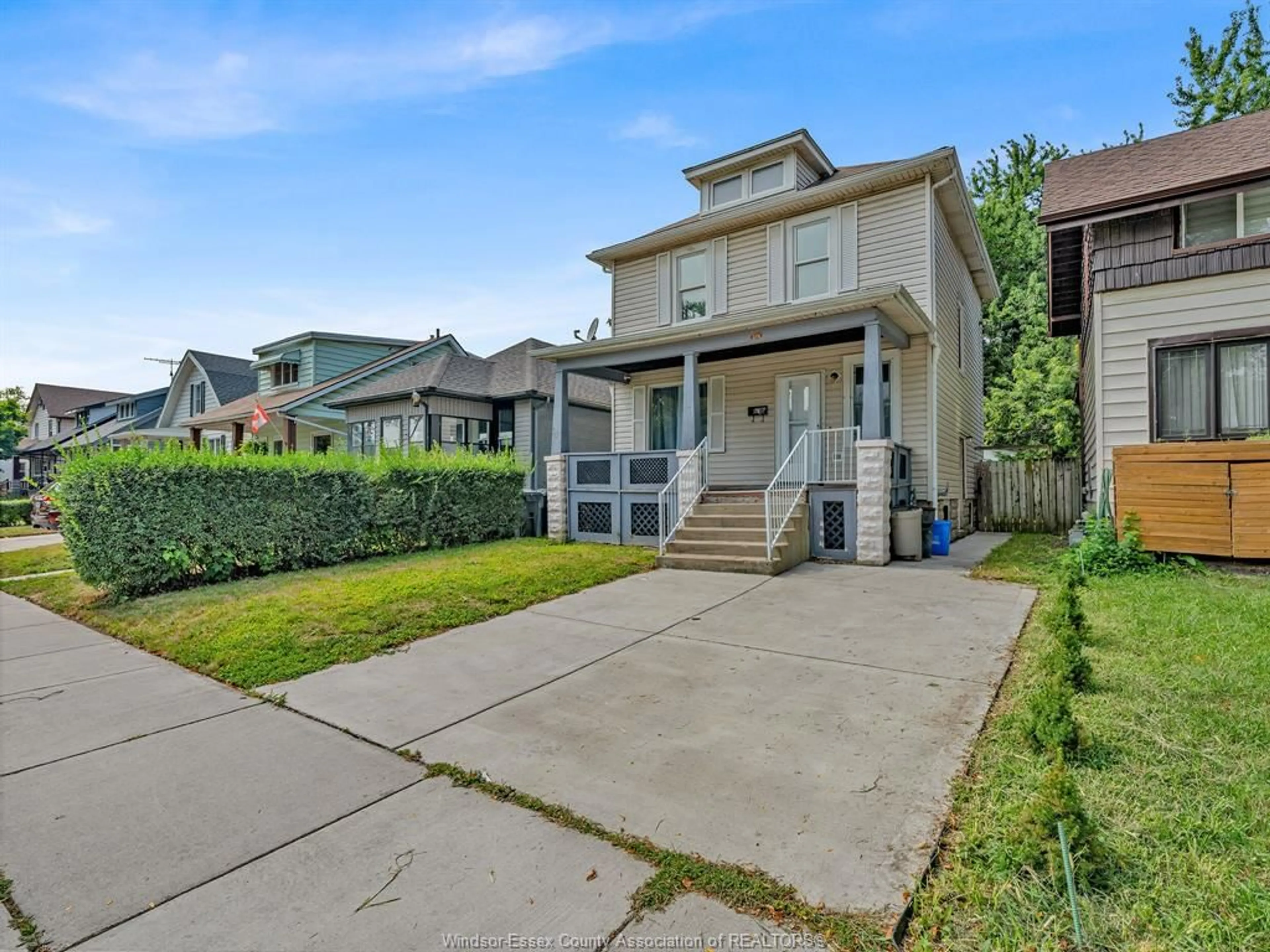 Unknown for 376 ELLIS St, Windsor Ontario N8X 1B2