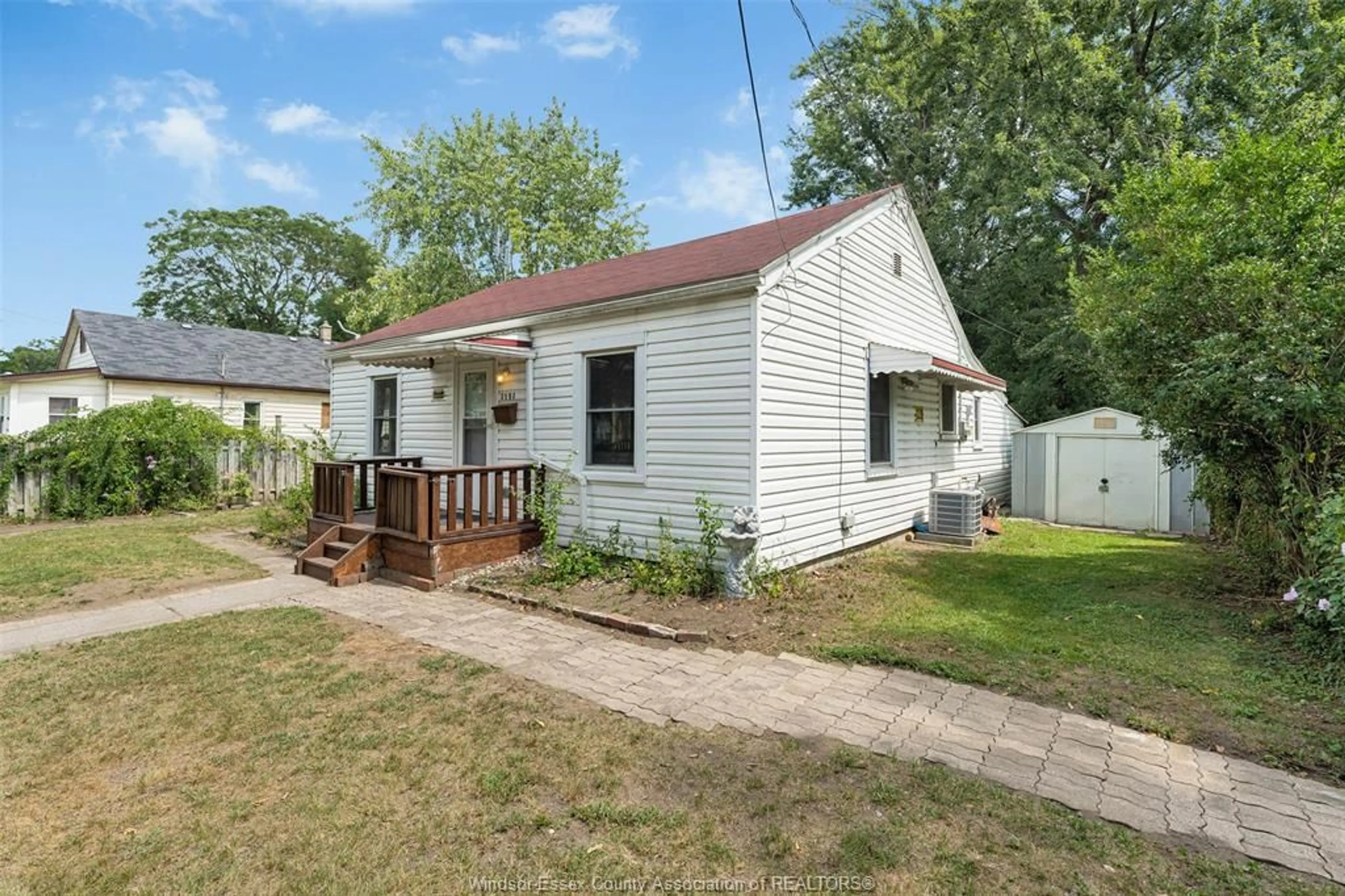 Unknown for 3597 BLOOMFIELD, Windsor Ontario N9C 1V9