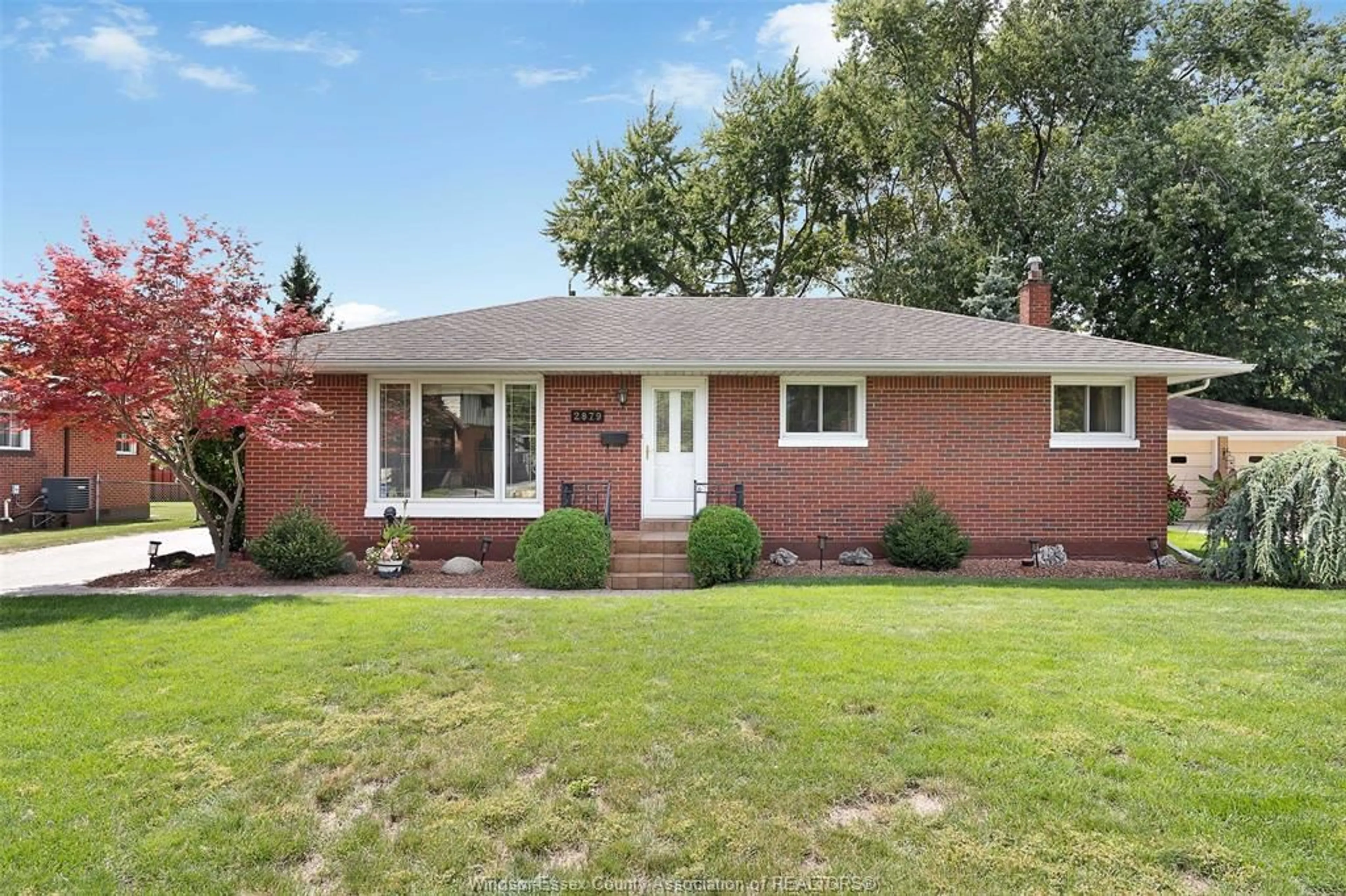 Home with brick exterior material, street for 2879 EVERTS, Windsor Ontario N9E 2V3