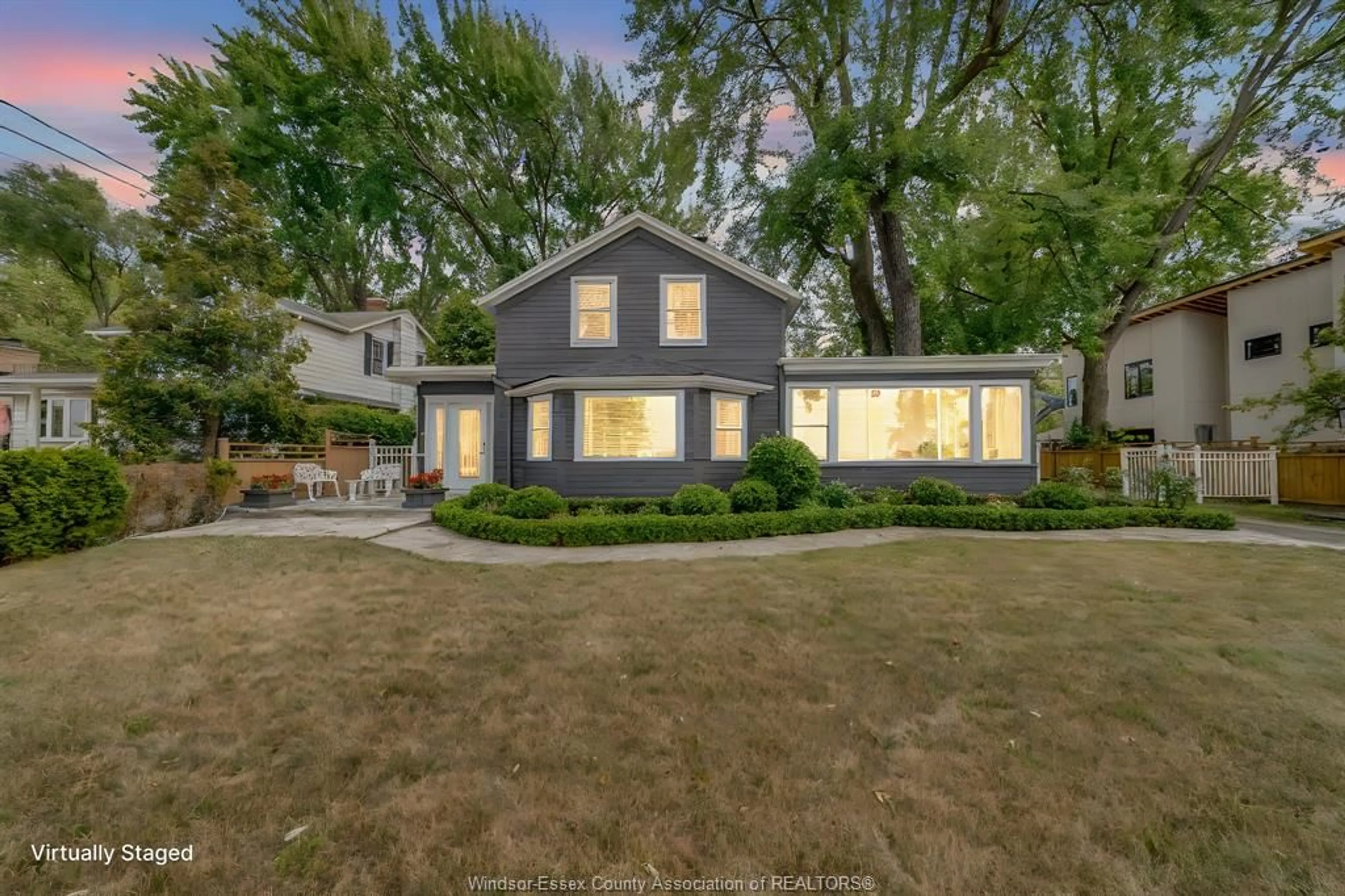 Home with vinyl exterior material, street for 4371 RIVERSIDE Dr, Windsor Ontario N8Y 1B7