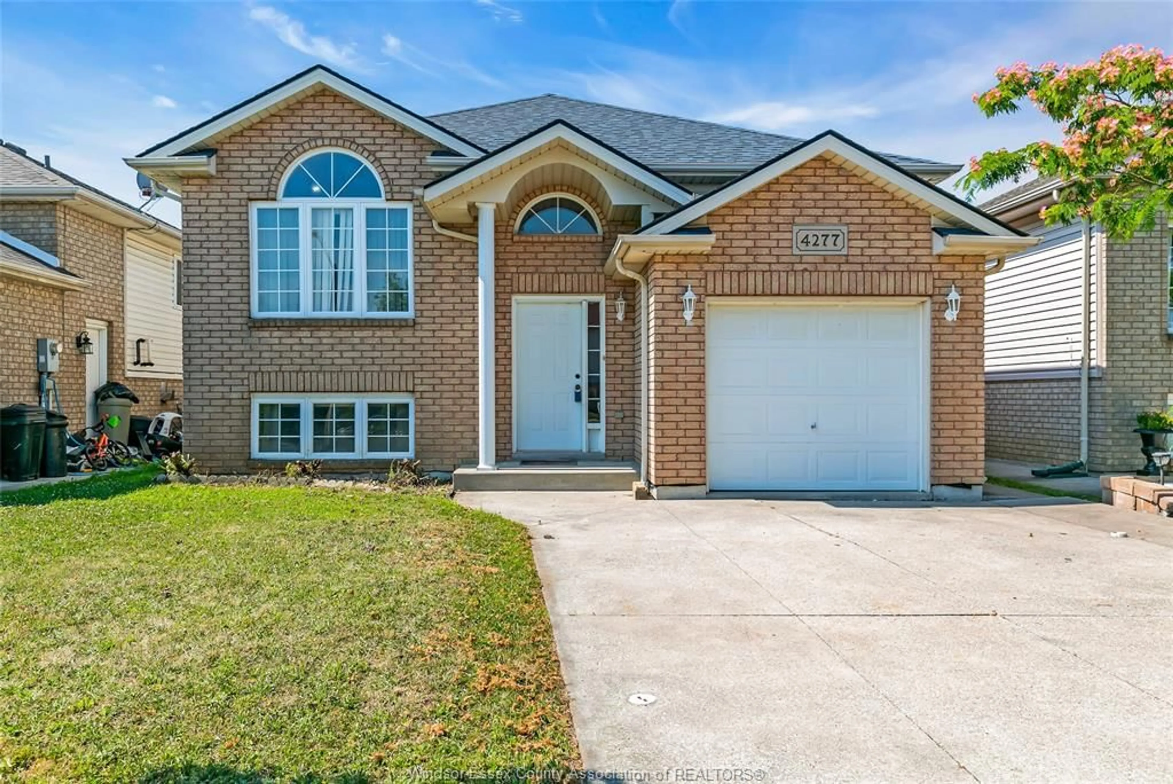 Home with brick exterior material, street for 4277 SPAGO Cres, Windsor Ontario N9G 2Z7