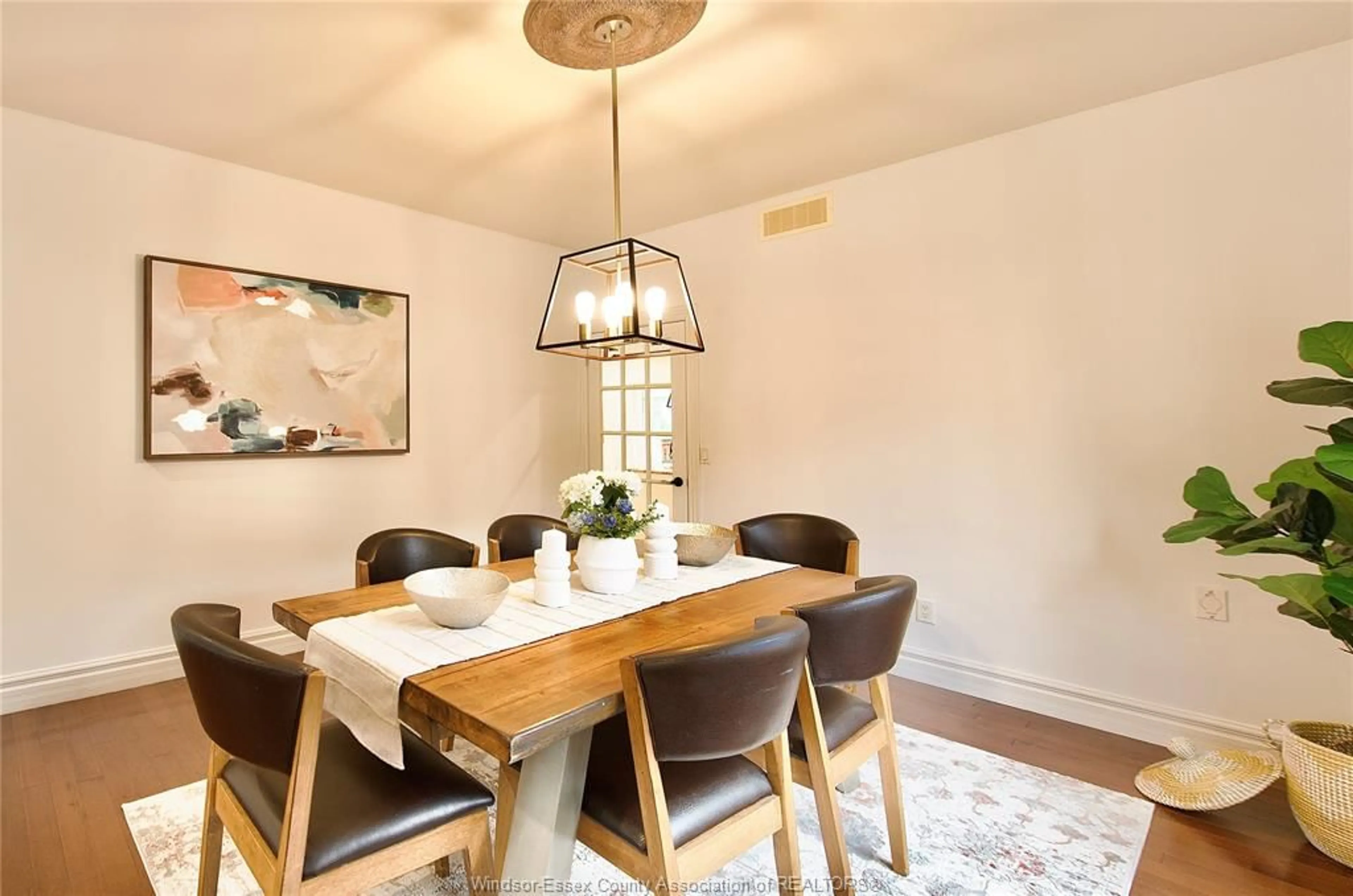 Dining room, wood/laminate floor for 1385 MAPLE, LaSalle Ontario N9J 0B3