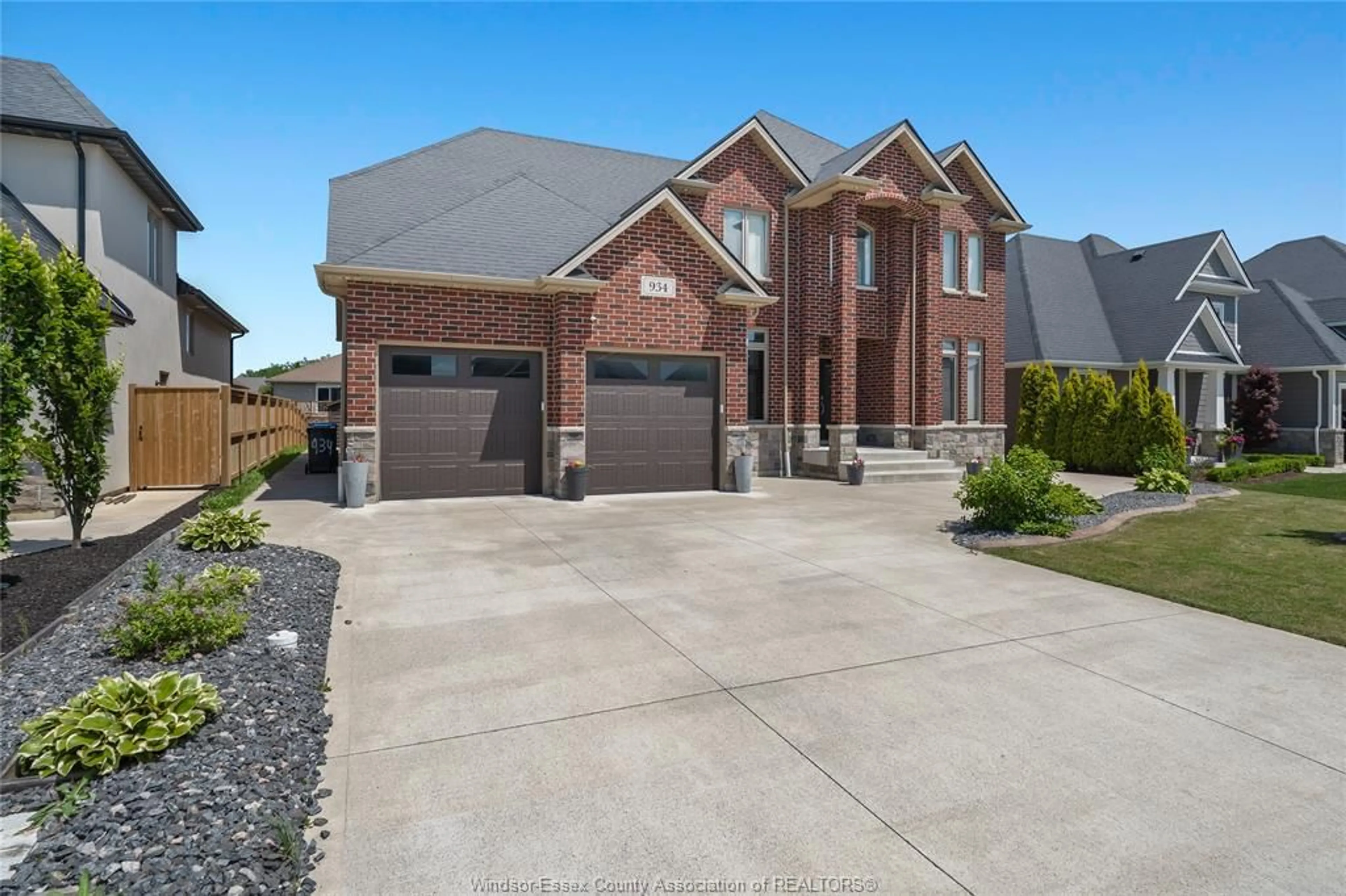 Home with brick exterior material, street for 934 CHATEAU Ave, Windsor Ontario N8P 0E6