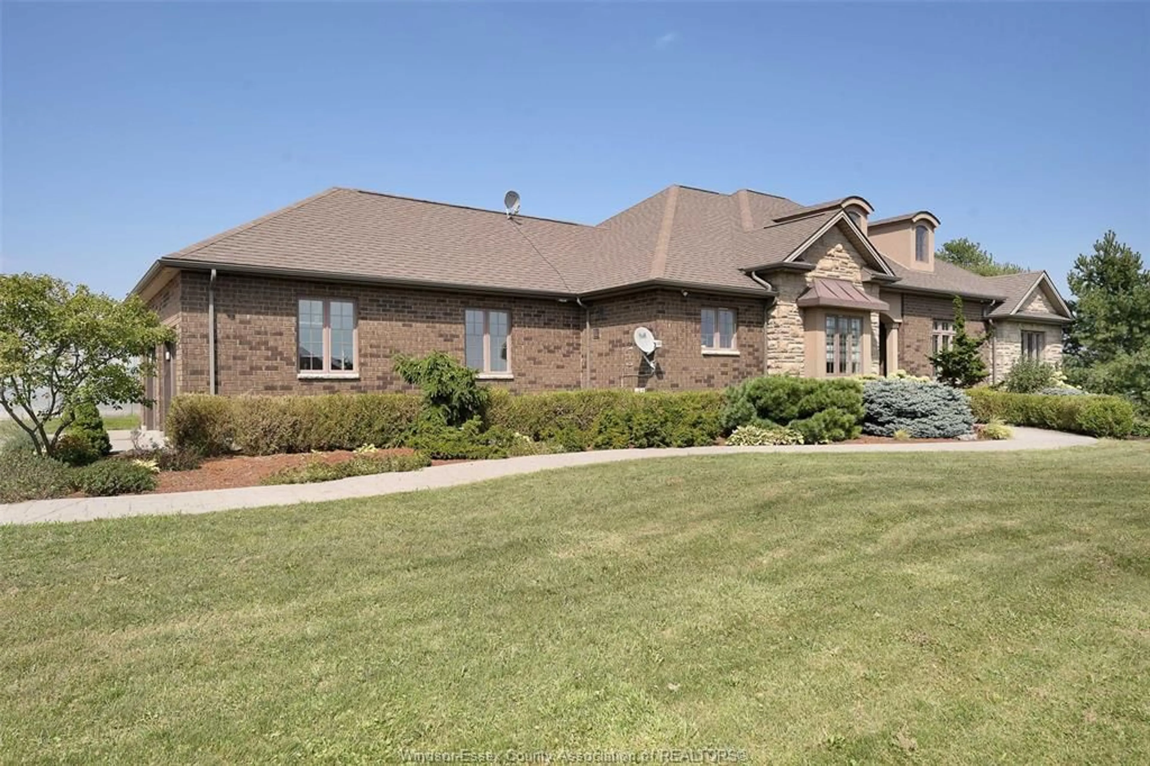 Home with brick exterior material, building for 1027 MERSEA ROAD 2, Leamington Ontario N8H 3V7