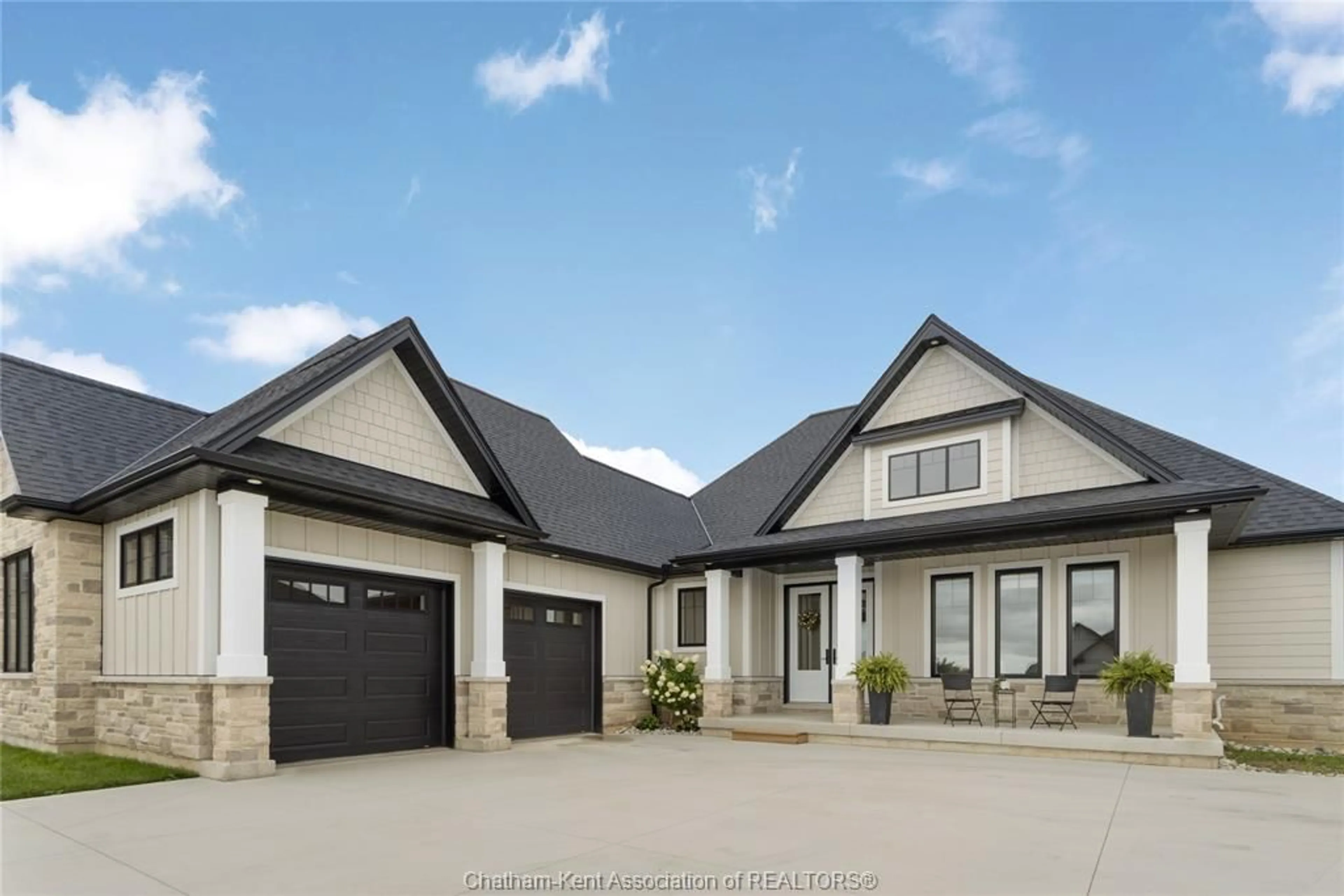 Home with vinyl exterior material, street for 138 VALENCIA Dr, Chatham Ontario N7L 0H3