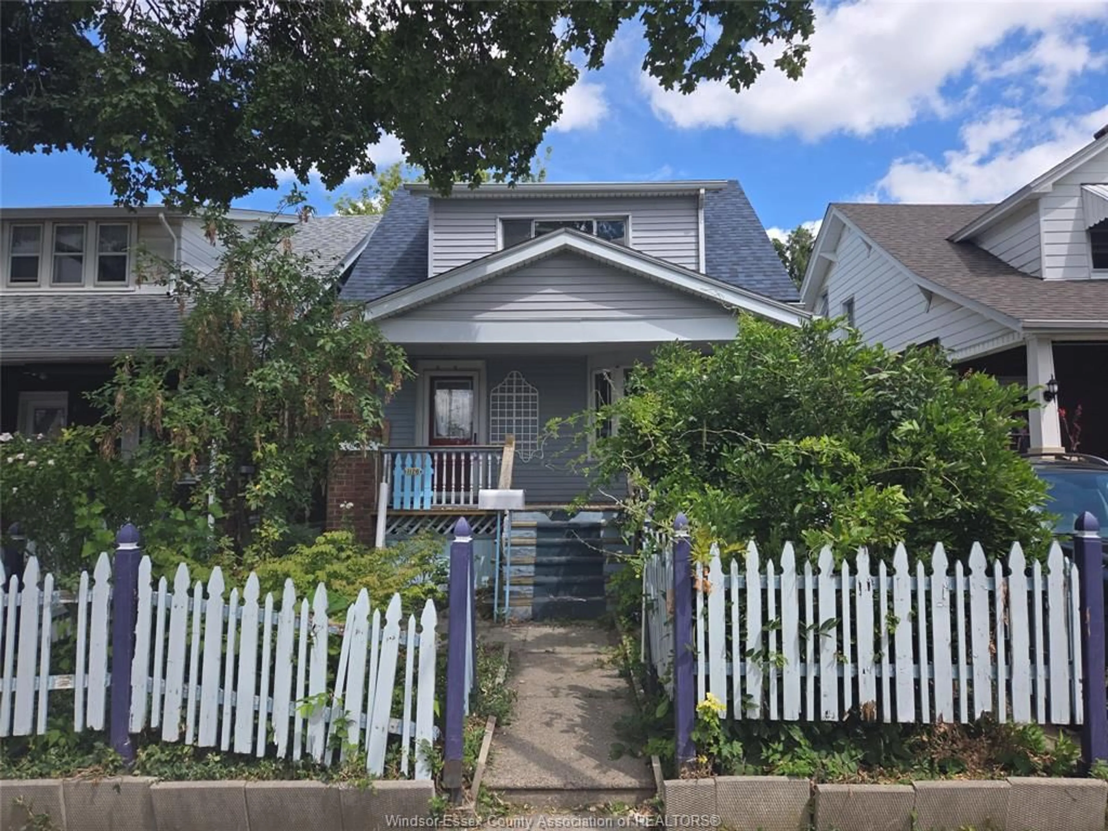 Unknown for 1126 LOUIS Ave, Windsor Ontario N9A 1Y2