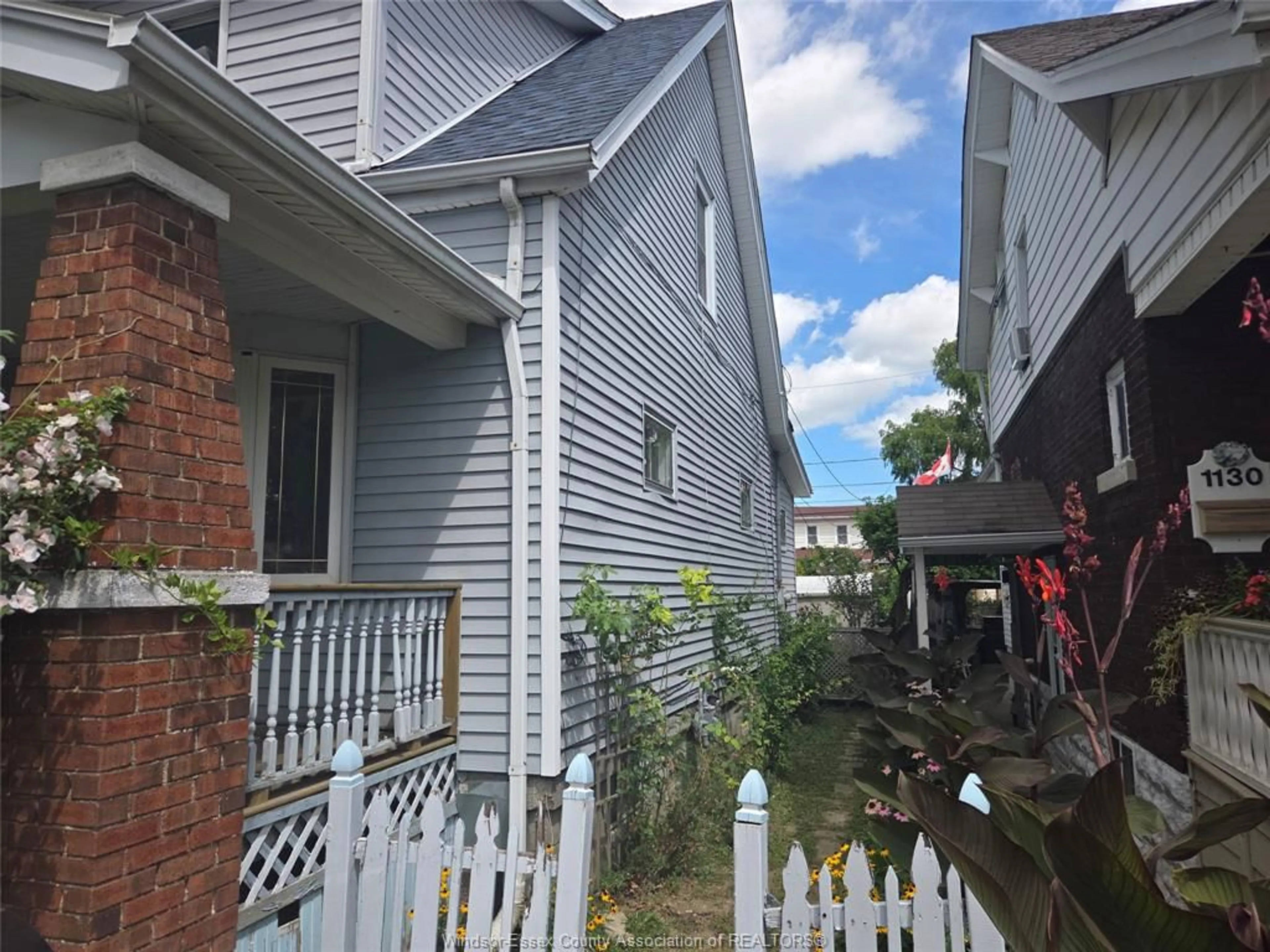 Unknown for 1126 LOUIS Ave, Windsor Ontario N9A 1Y2