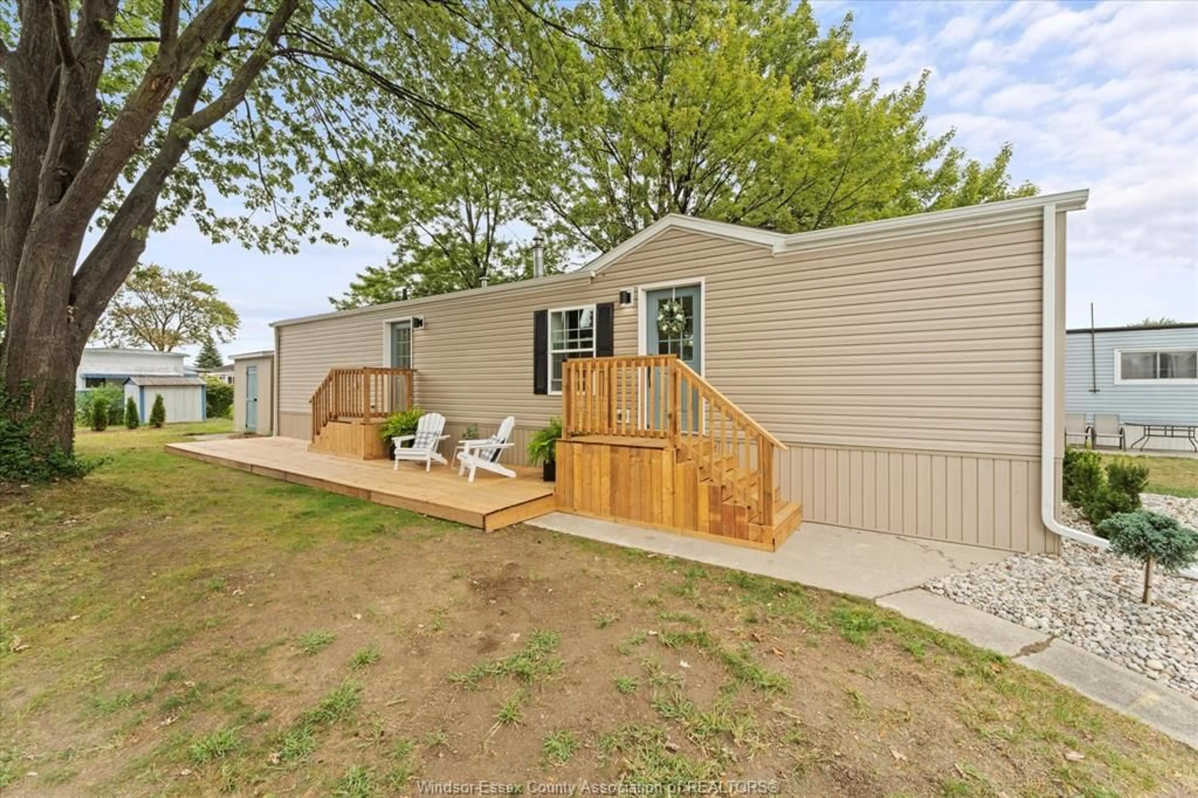 Patio, unknown for 22 LAVINDALE, Lakeshore Ontario N8N 2T2