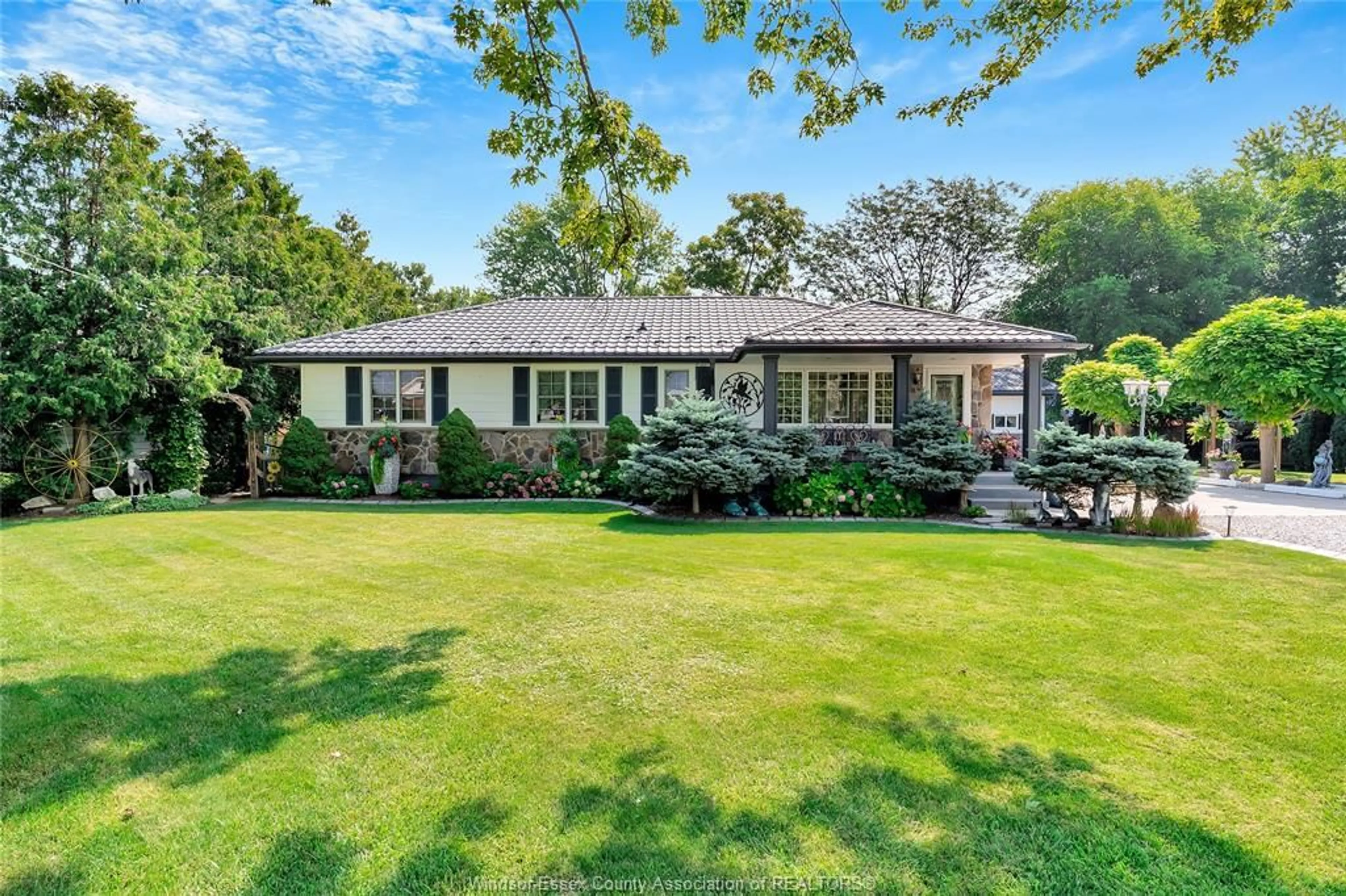 A pic from outside/outdoor area/front of a property/back of a property/a pic from drone, unknown for 384 COUNTY RD 31, Lakeshore Ontario N0R 1A0
