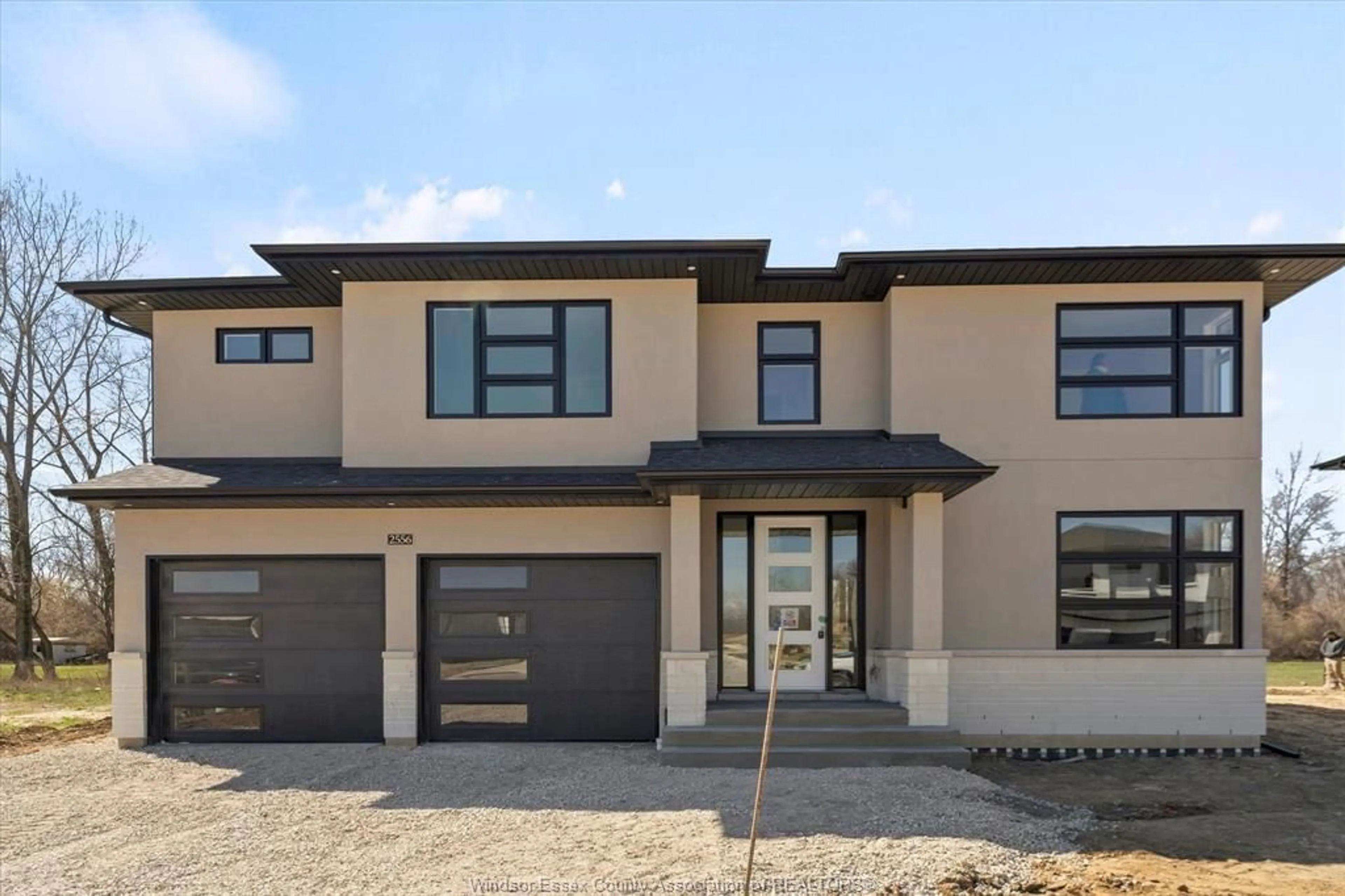 Home with brick exterior material, street for 2552 MAYFAIR Ave, LaSalle Ontario N9J 0E5