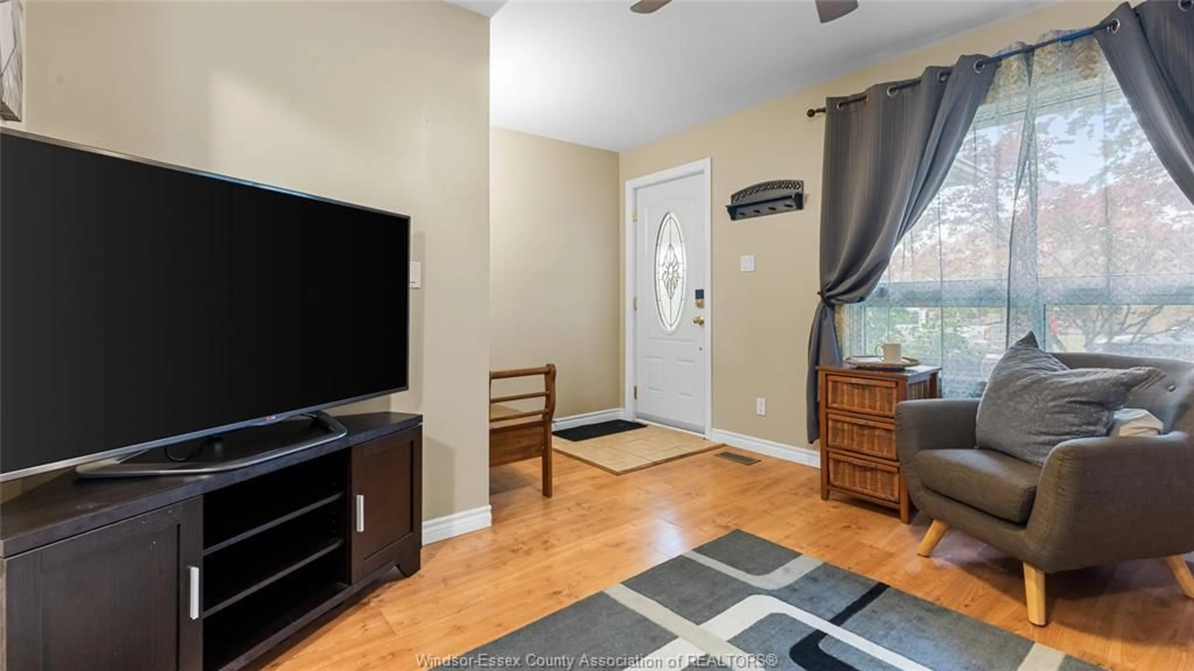 Unknown for 1708 BENJAMIN Ave, Windsor Ontario N8X 4N6