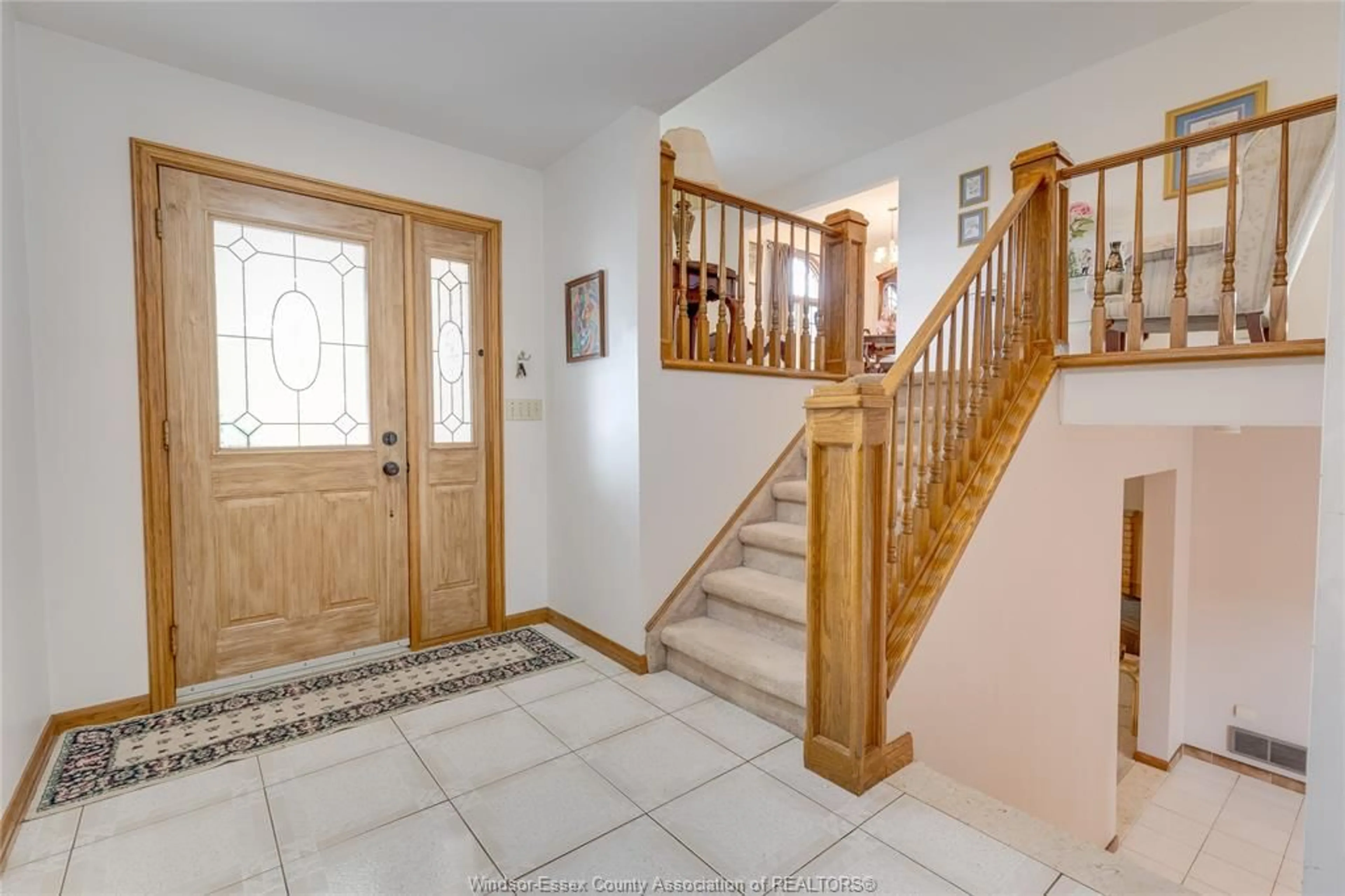 Indoor foyer for 1929 LAPPAN, Windsor Ontario N8W 5G3