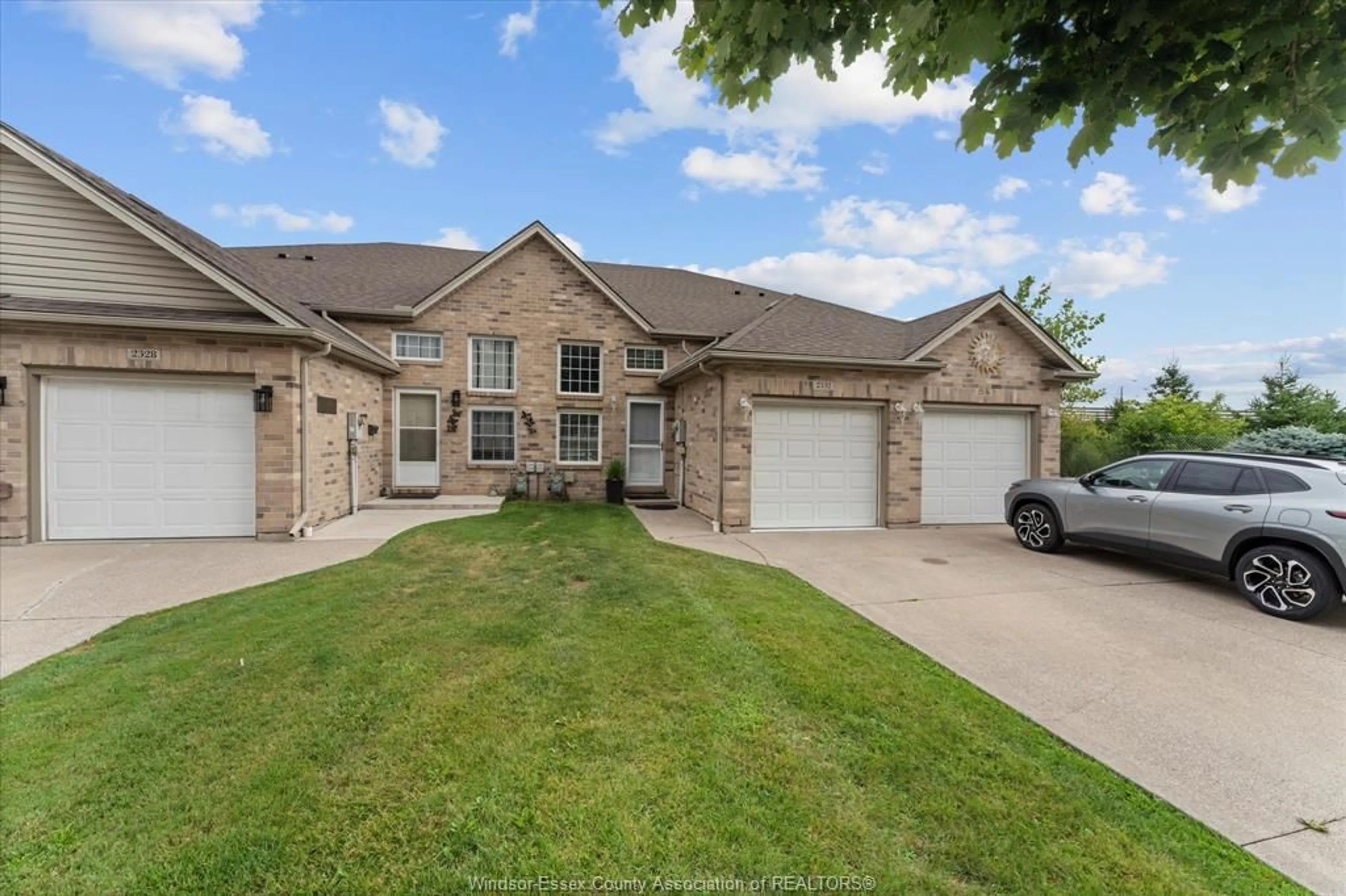 Home with brick exterior material, street for 2332 LAMONT St, Windsor Ontario N9E 4X3