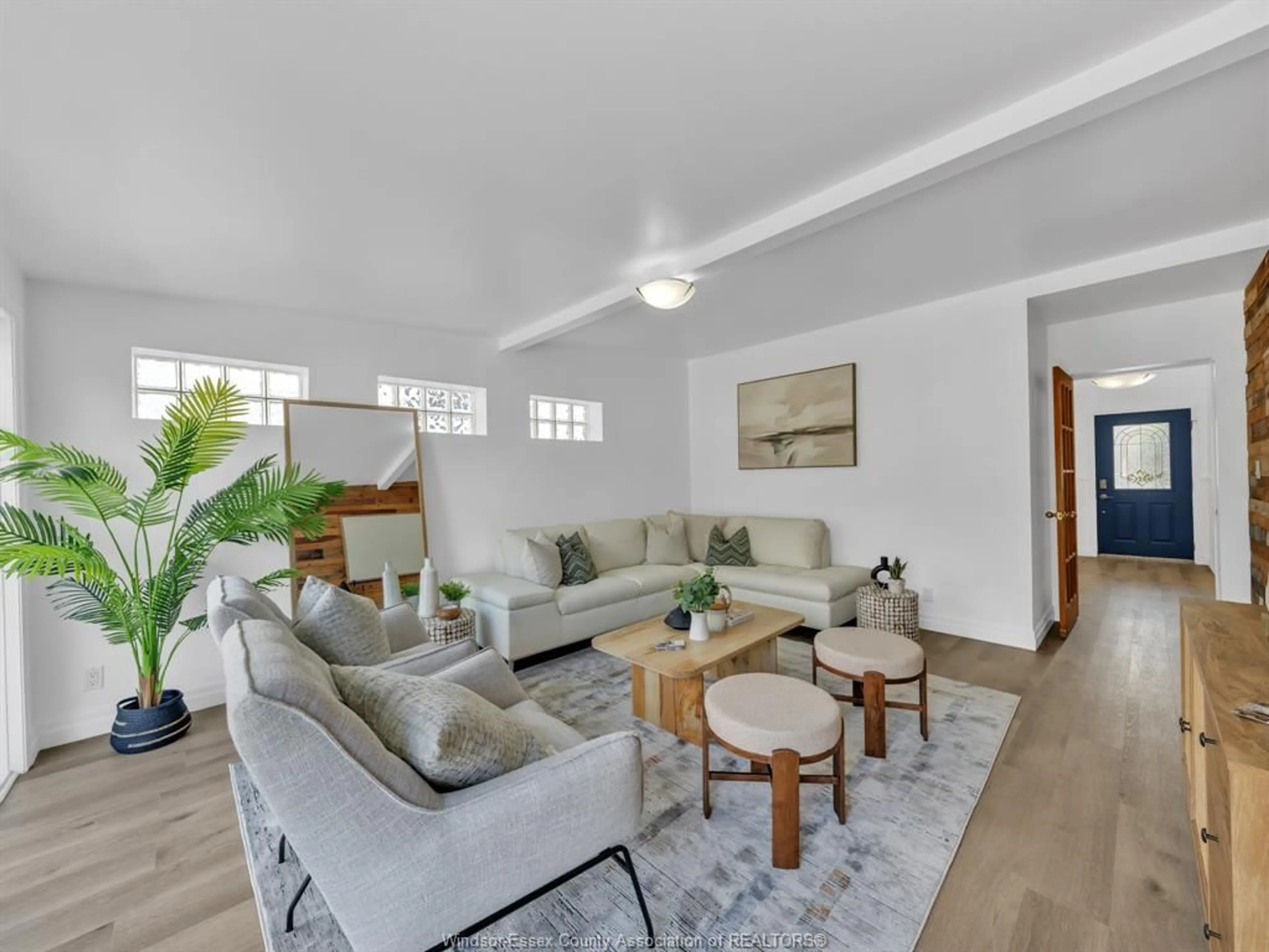 Living room with furniture, unknown for 2480 OLIVE Rd, Windsor Ontario N8T 3N4