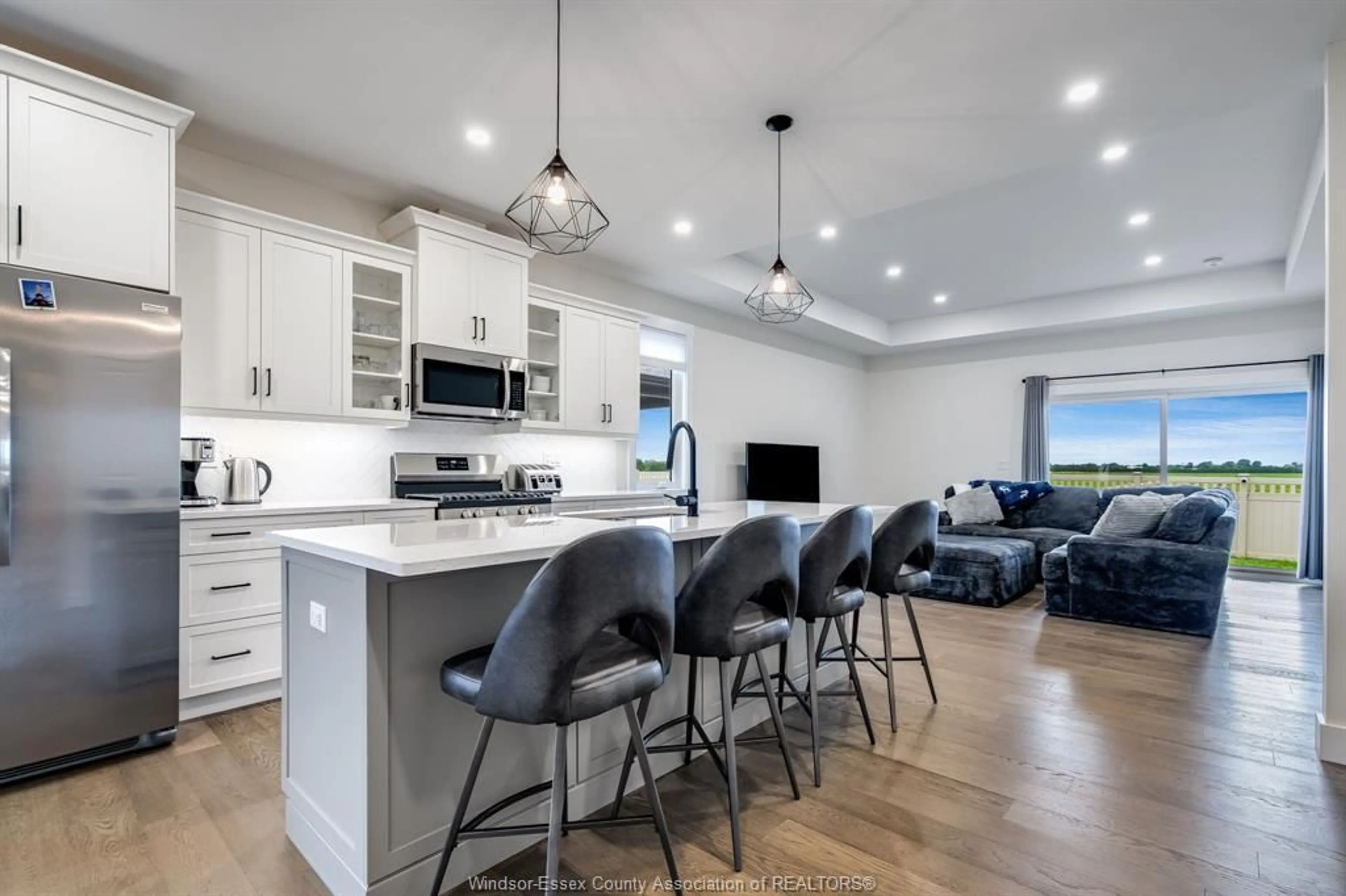 Open concept kitchen, unknown for 42 EVENING Dr, Chatham Ontario N7L 0B6