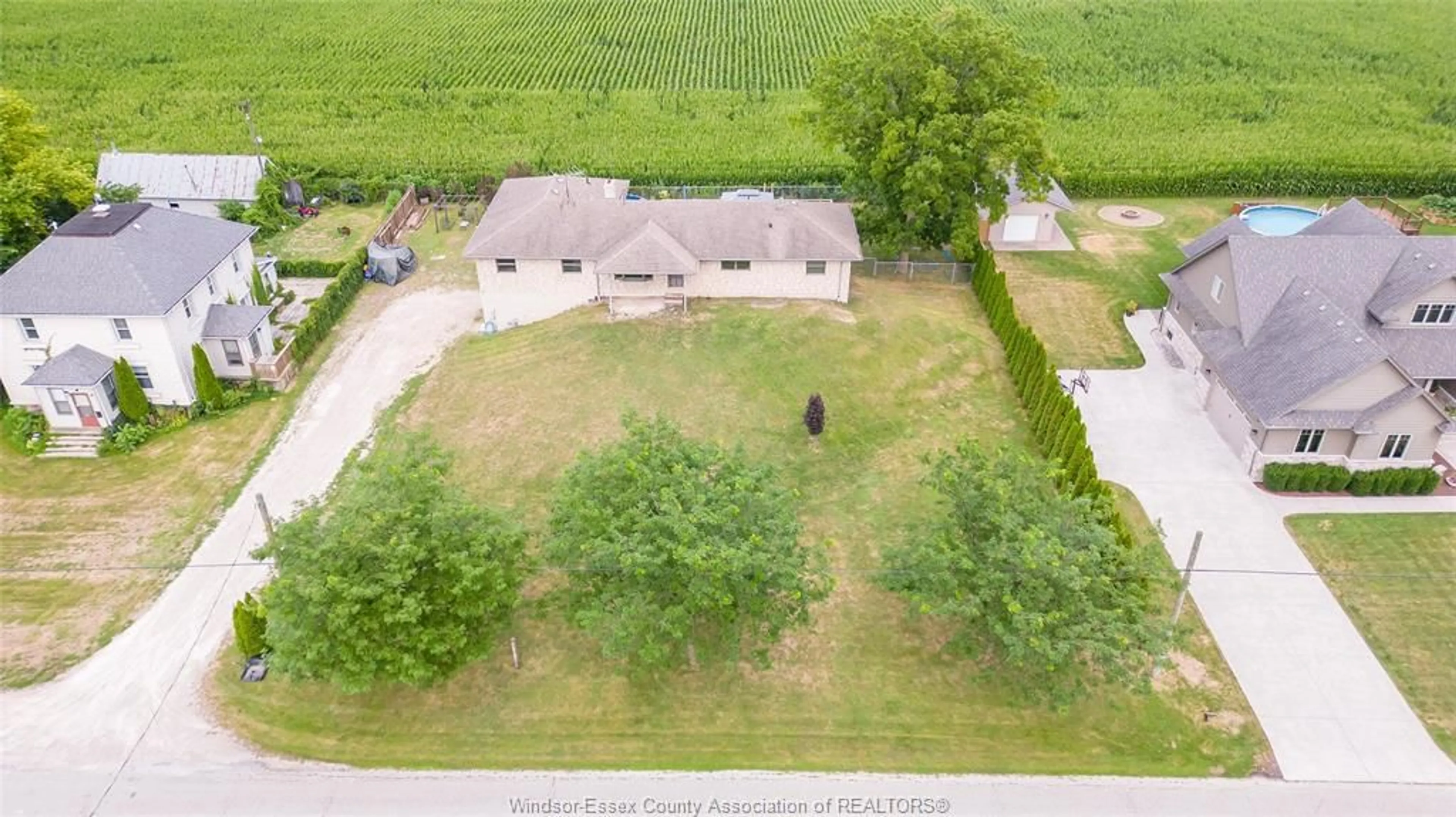 A pic from outside/outdoor area/front of a property/back of a property/a pic from drone, street for 4317 CONCESSION 4 Rd, Amherstburg Ontario N9V 2Y8