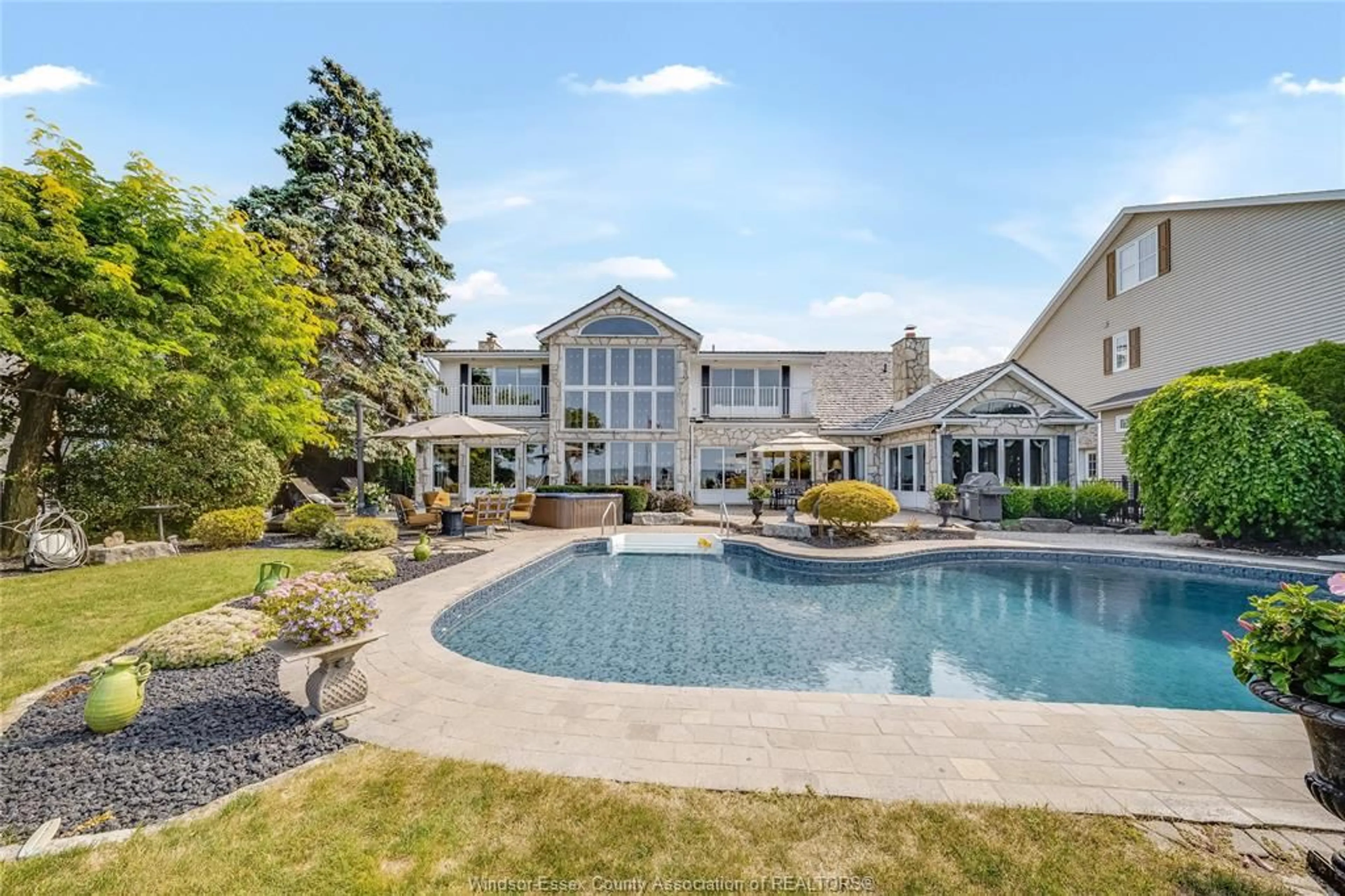 Pool for 13018 RIVERSIDE Dr, Tecumseh Ontario N8N 1A8