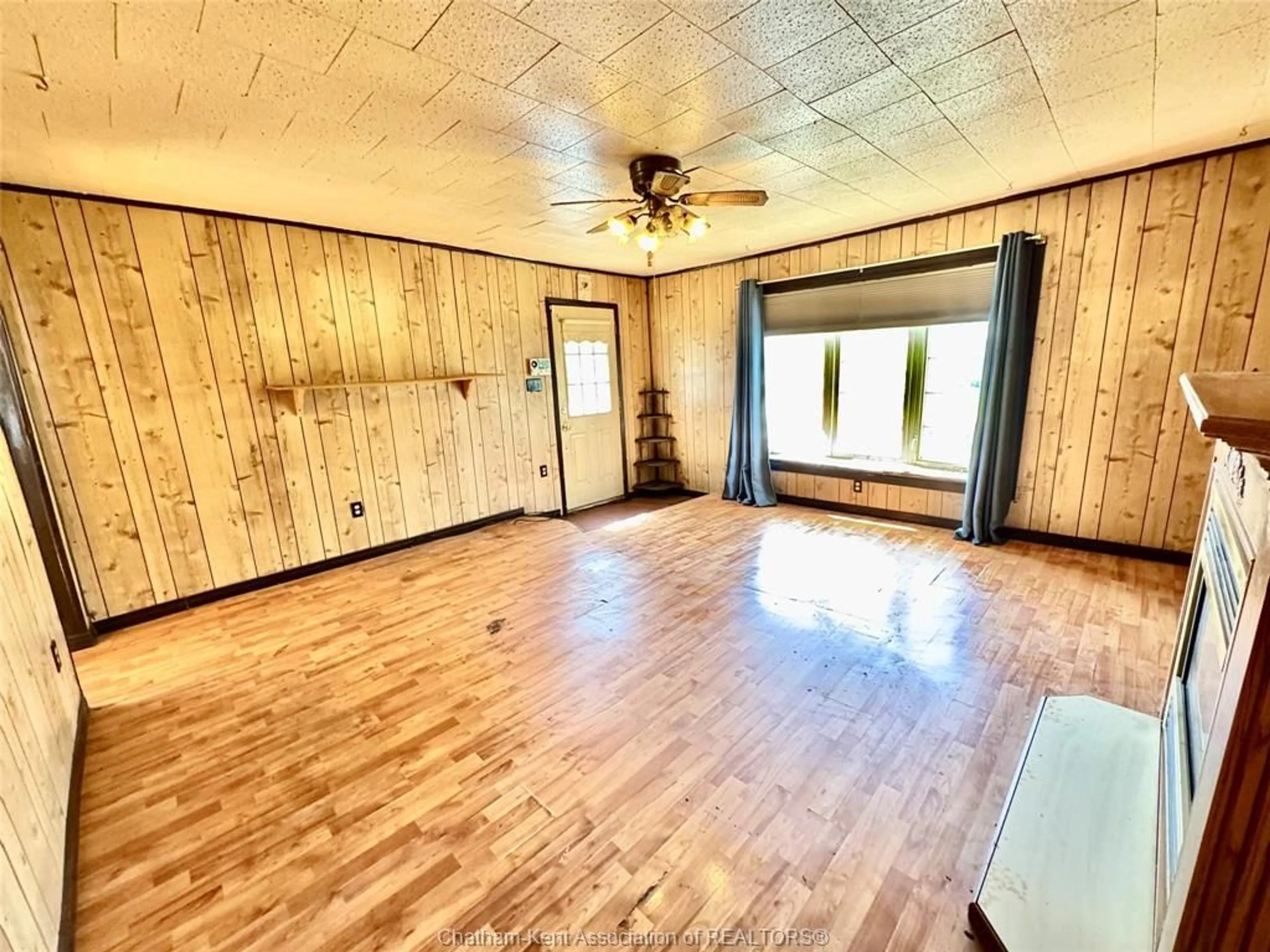 A pic of a room for 71 Princess St, Chatham Ontario N7M 4M8