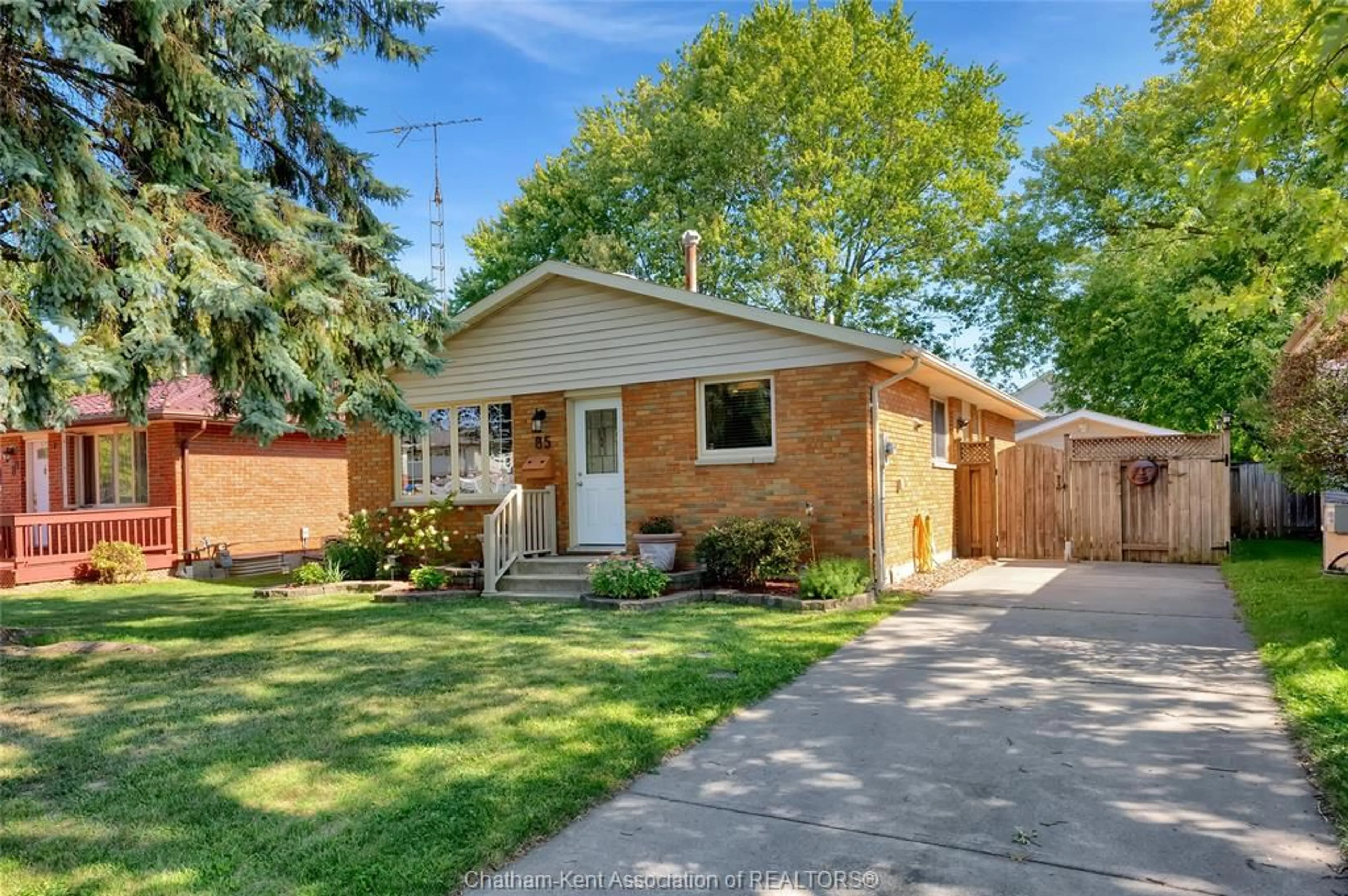 Home with brick exterior material, street for 85 Marion Ave, Chatham Ontario N7M 5N7